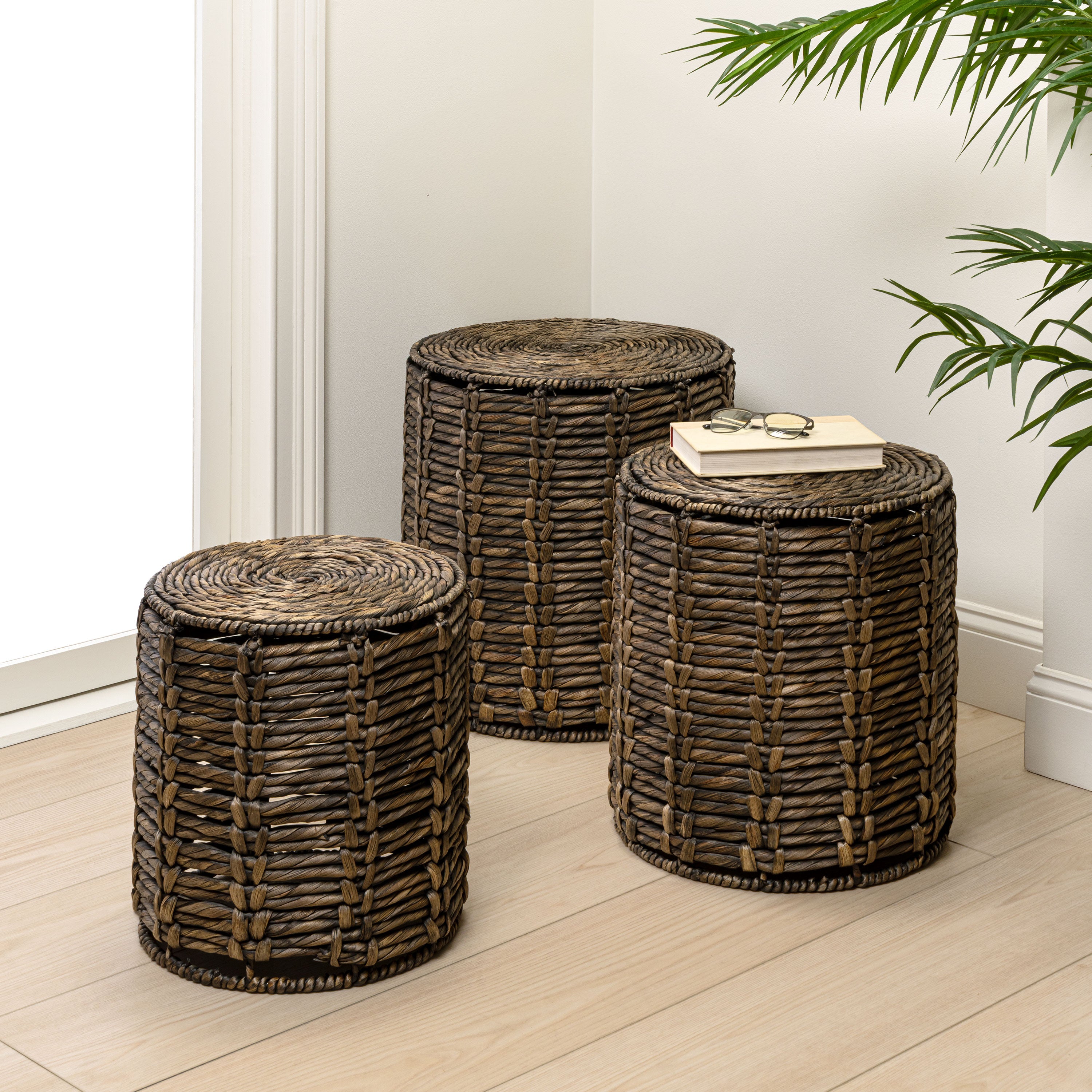 Zaria Coastal Bohemian Handwoven Water Hyacinth Nesting Round Accent Table, Set of 3