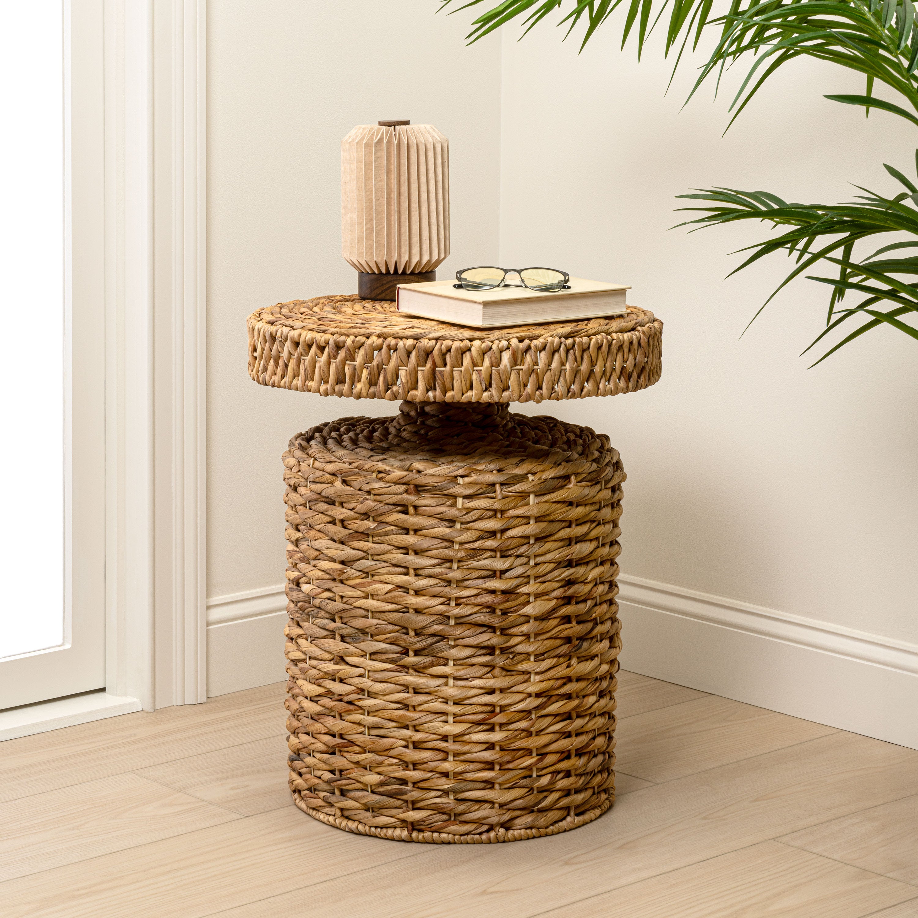Marisol 19.65" Coastal Bohemian Handwoven Water Hyacinth Round Accent Side Table