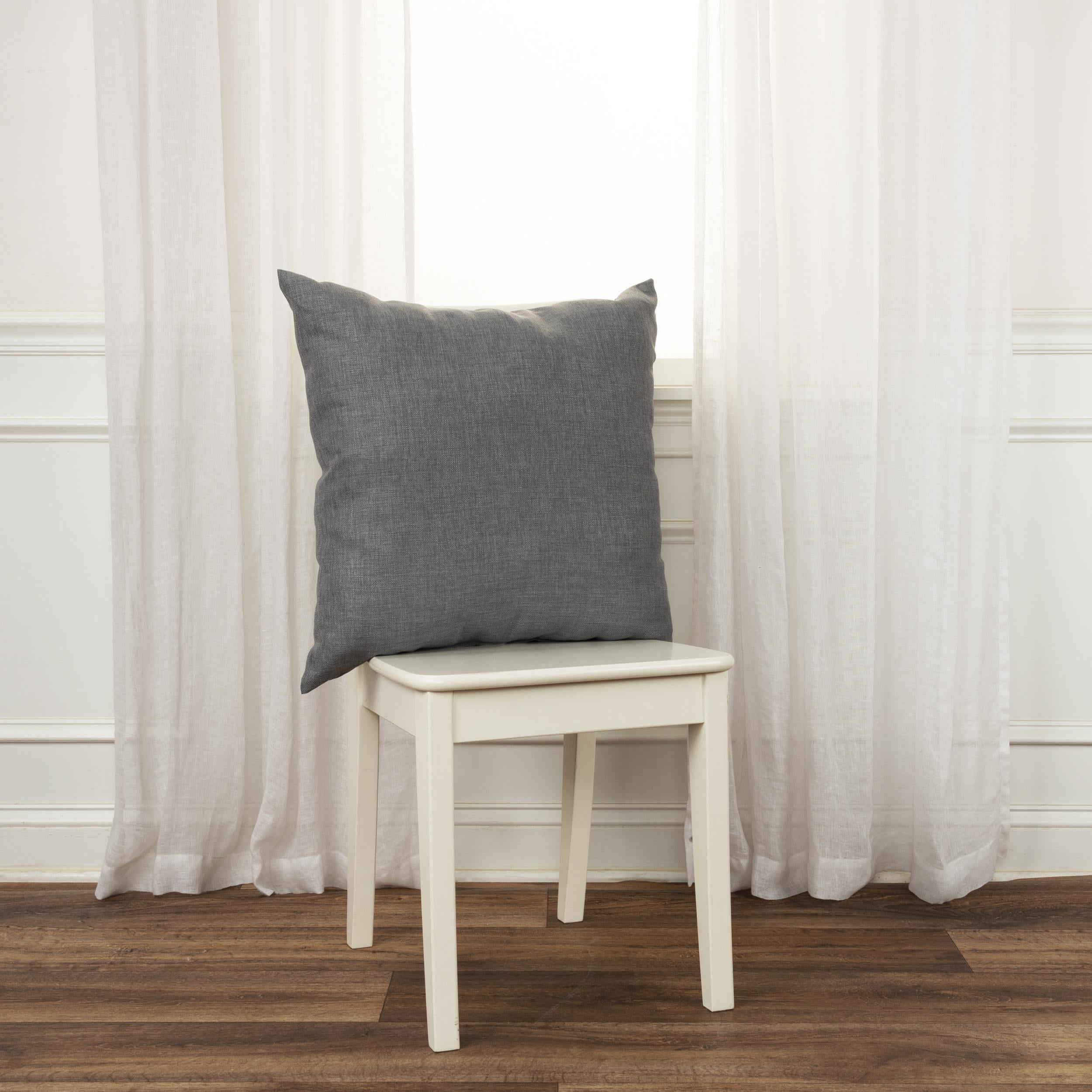 Indoor/Outdoor Solid Decorative Throw Pillow