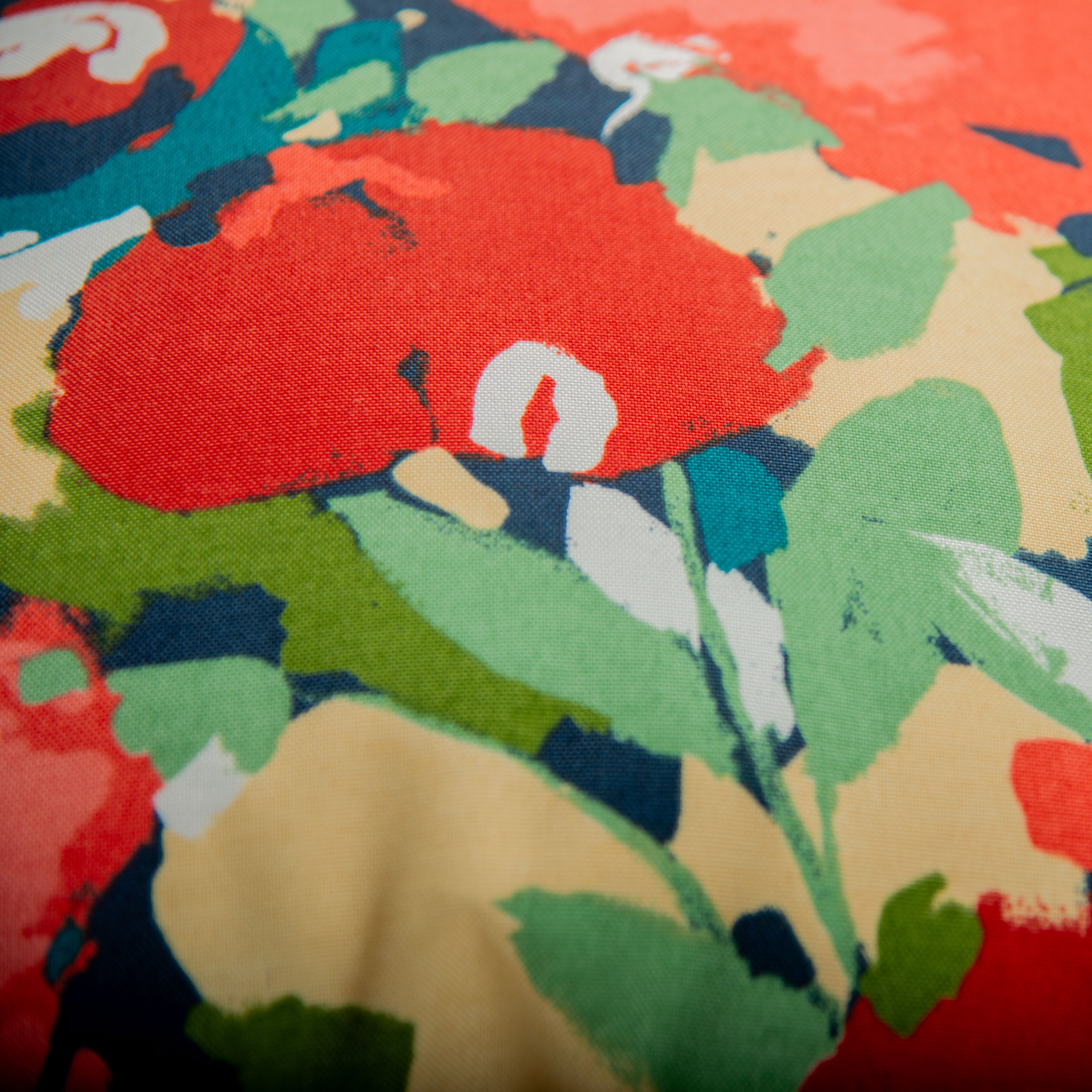 Indoor/Outdoor Floral Decorative Throw Pillow