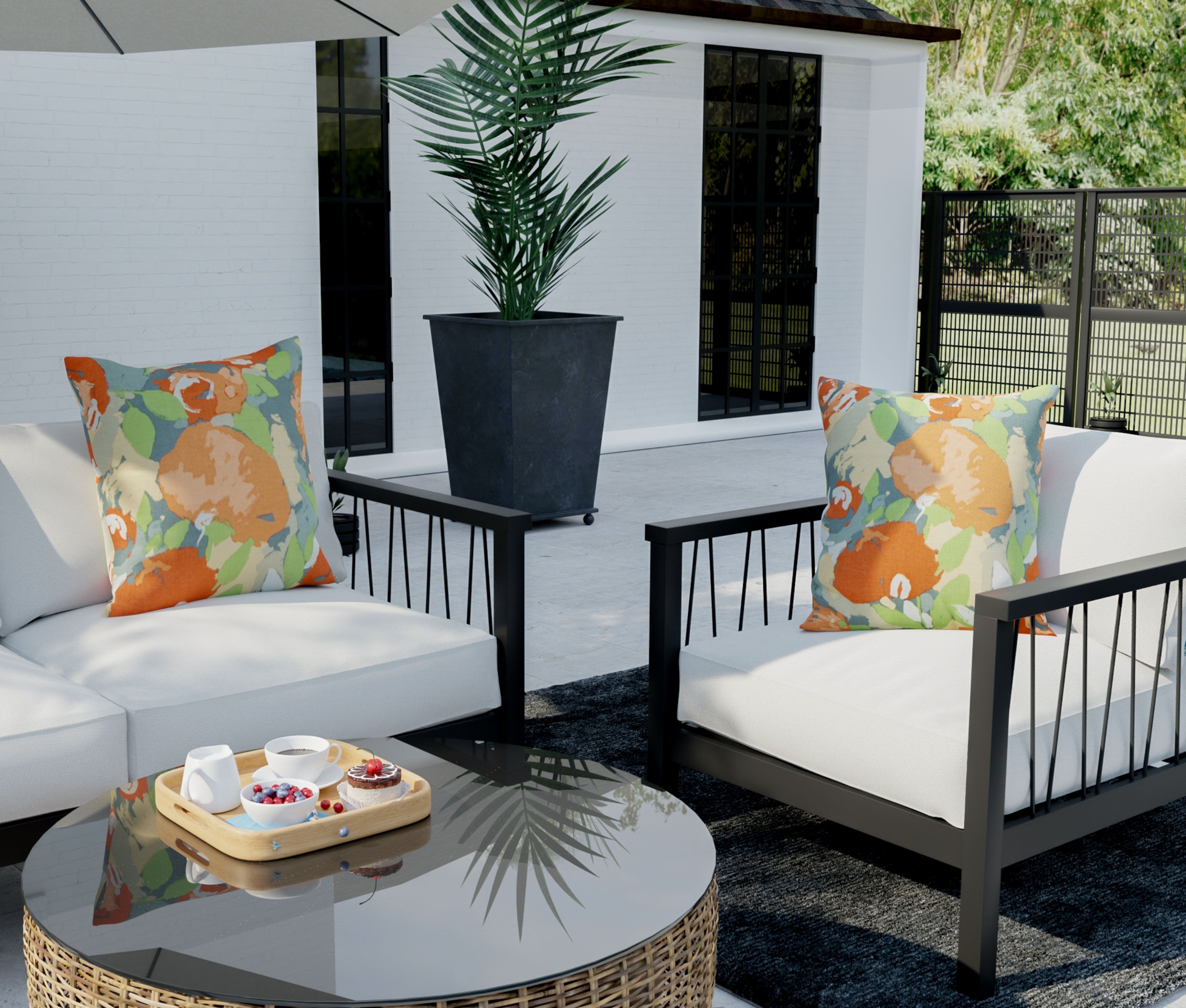 Indoor/Outdoor Floral Decorative Throw Pillow