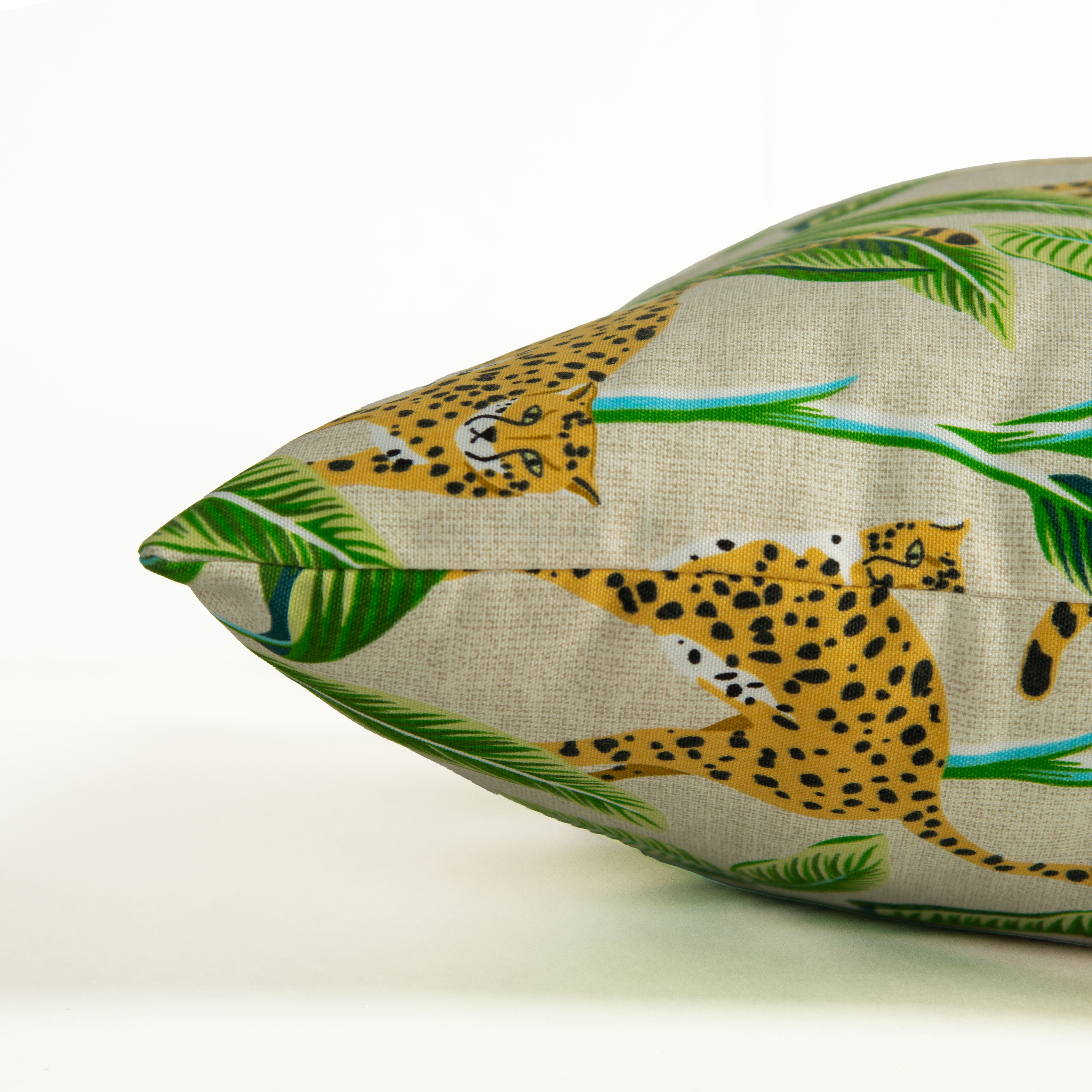 Indoor/Outdoor Botanical Tiger Decorative Throw Pillow