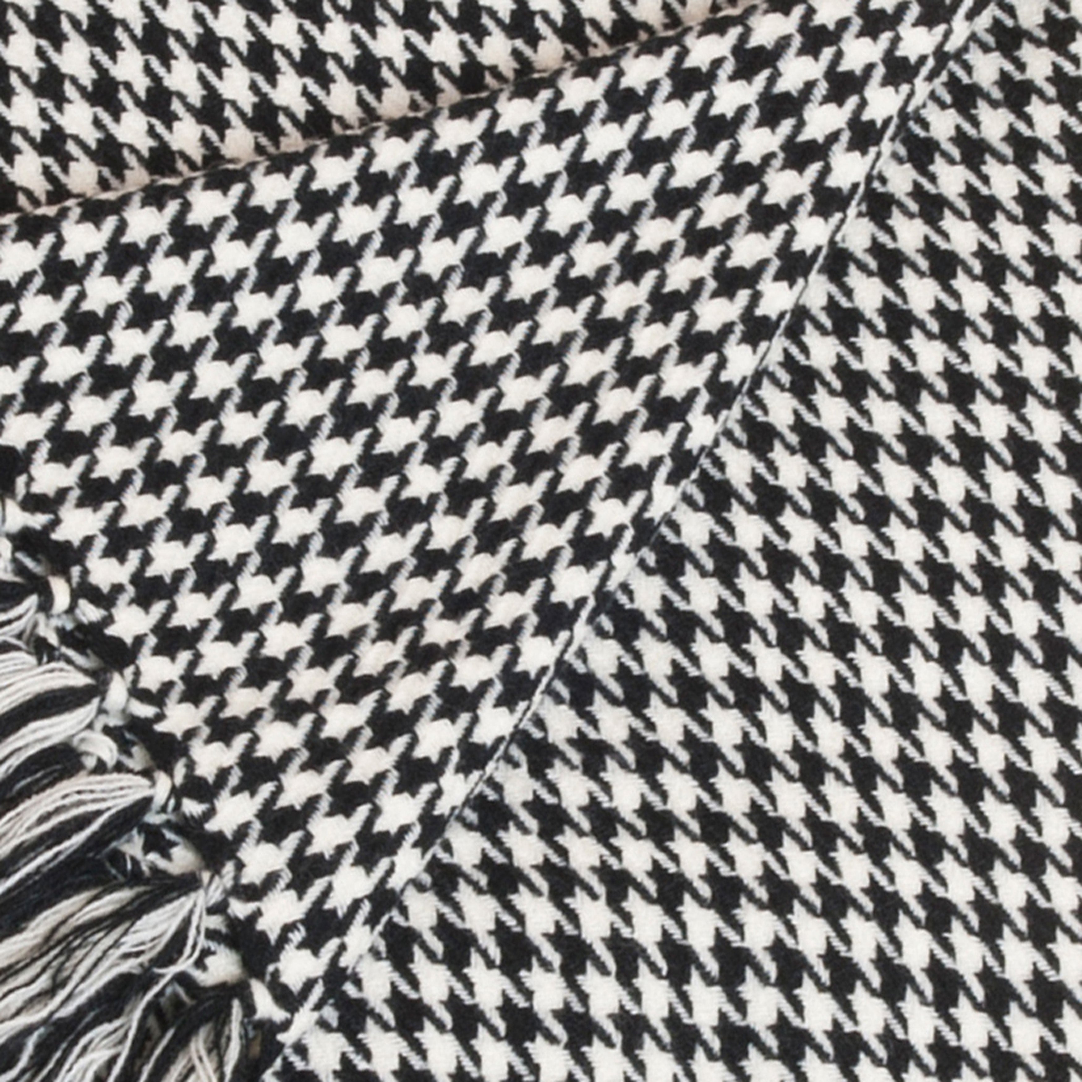 Houndstooth Design Throw Blanket