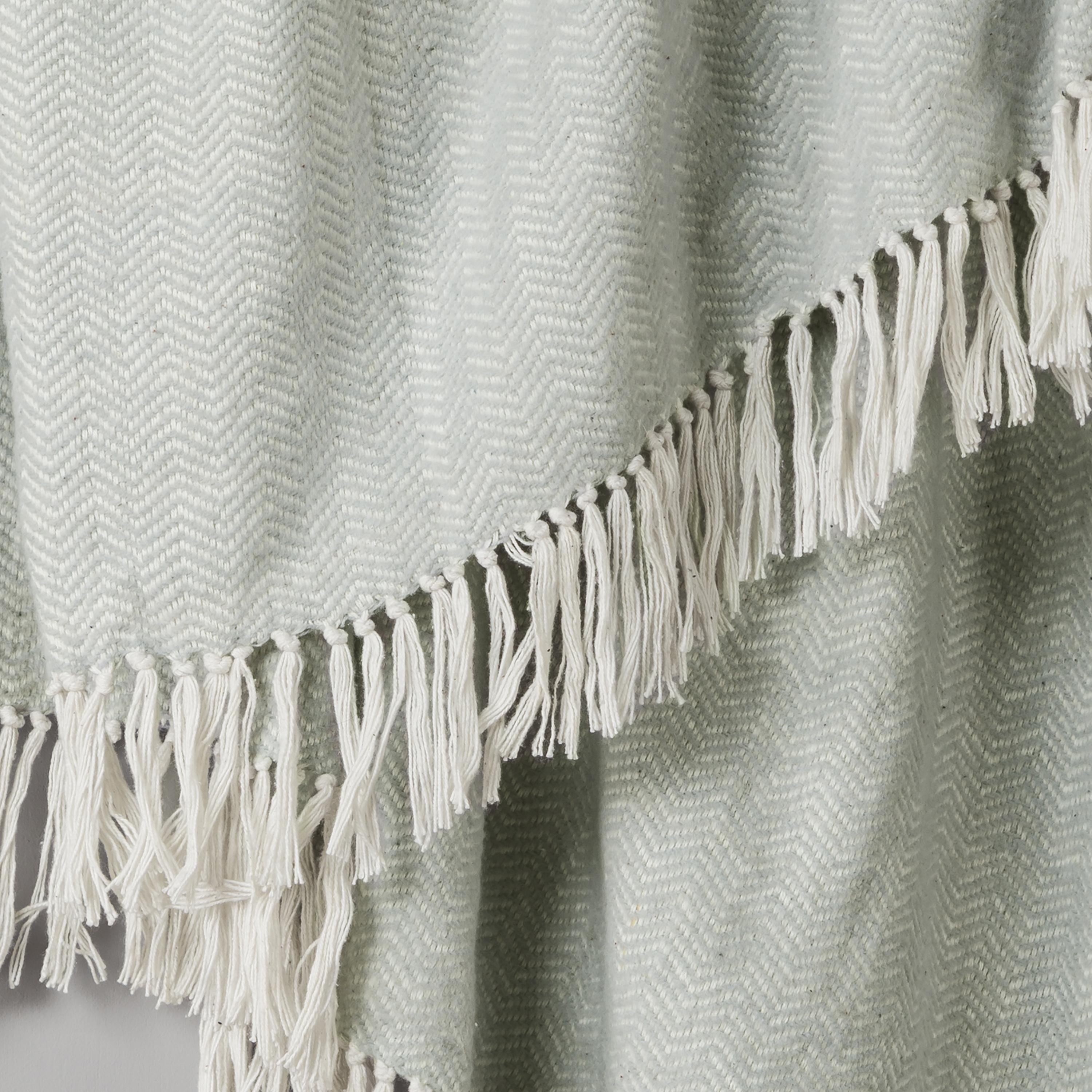 Woven Chevron 100% Cotton Throw