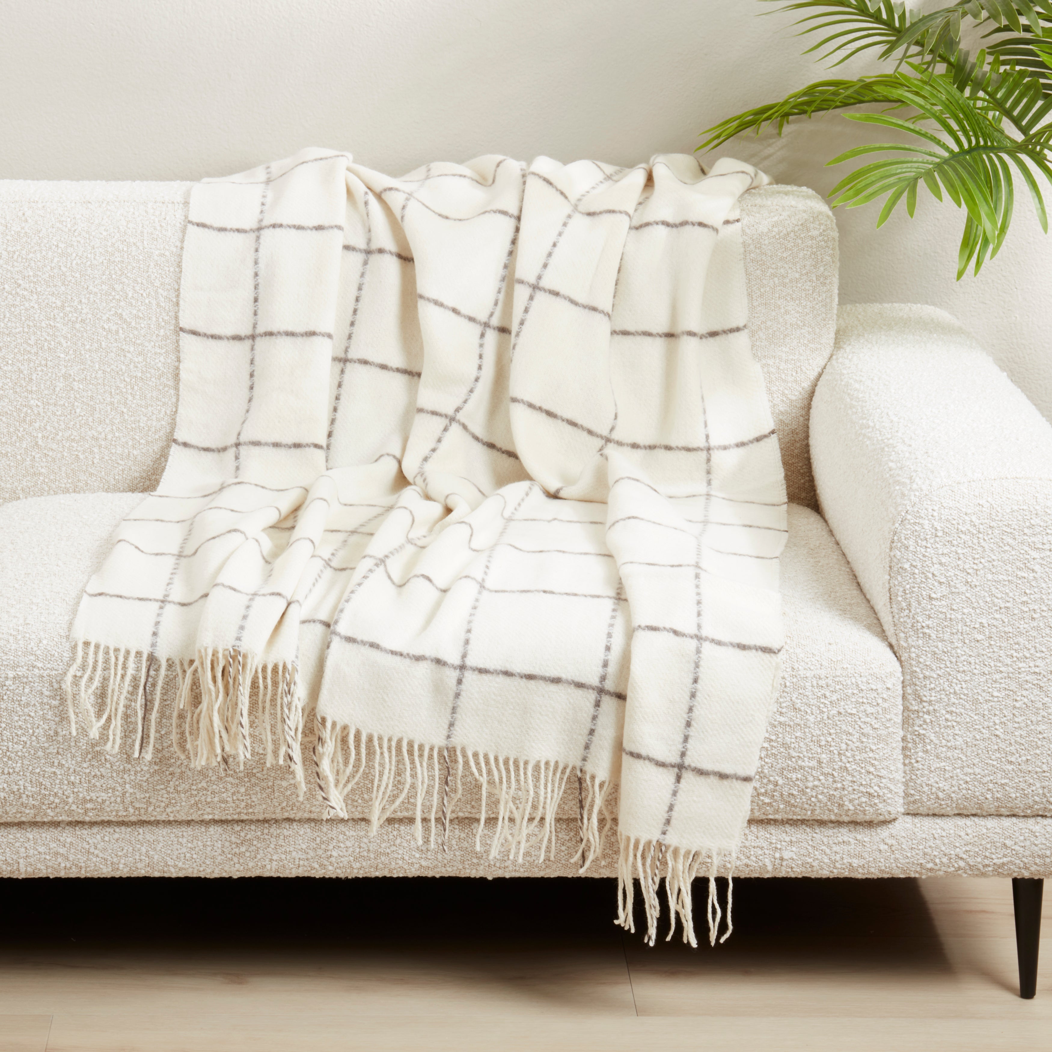 Geometric Windowpane Design Throw Blanket