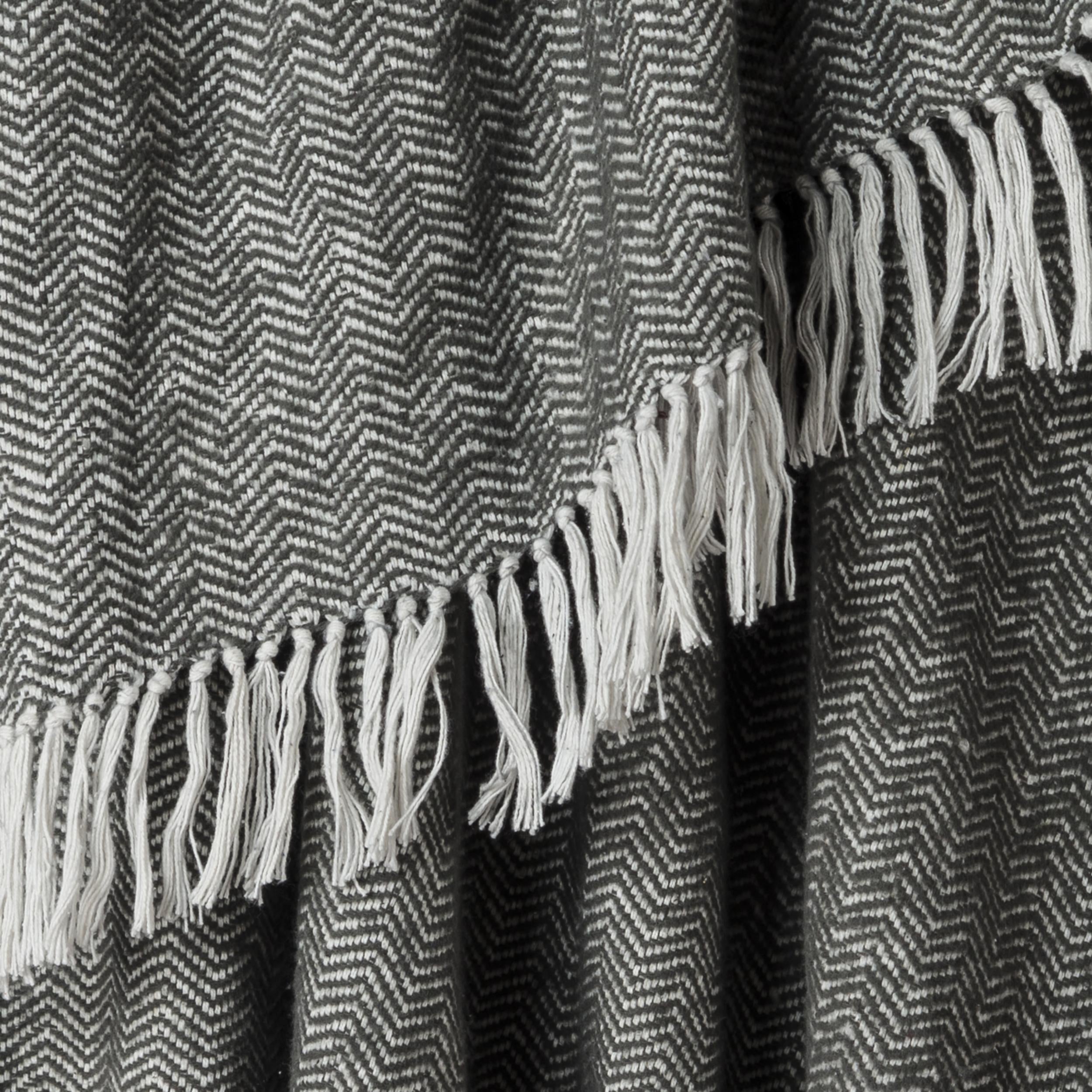 Woven Chevron 100% Cotton Throw