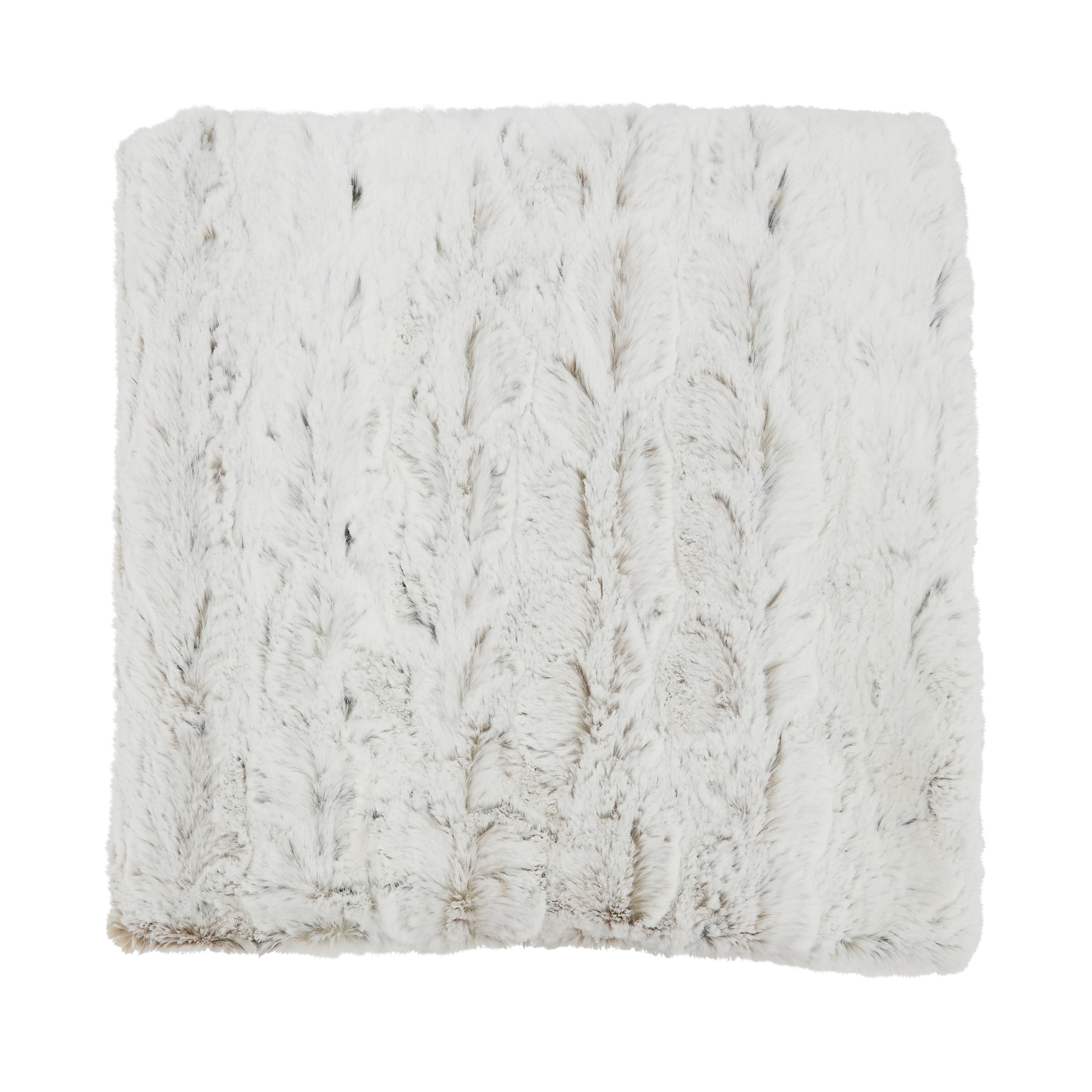 Plush Paradise Faux Fur Throw Blanket