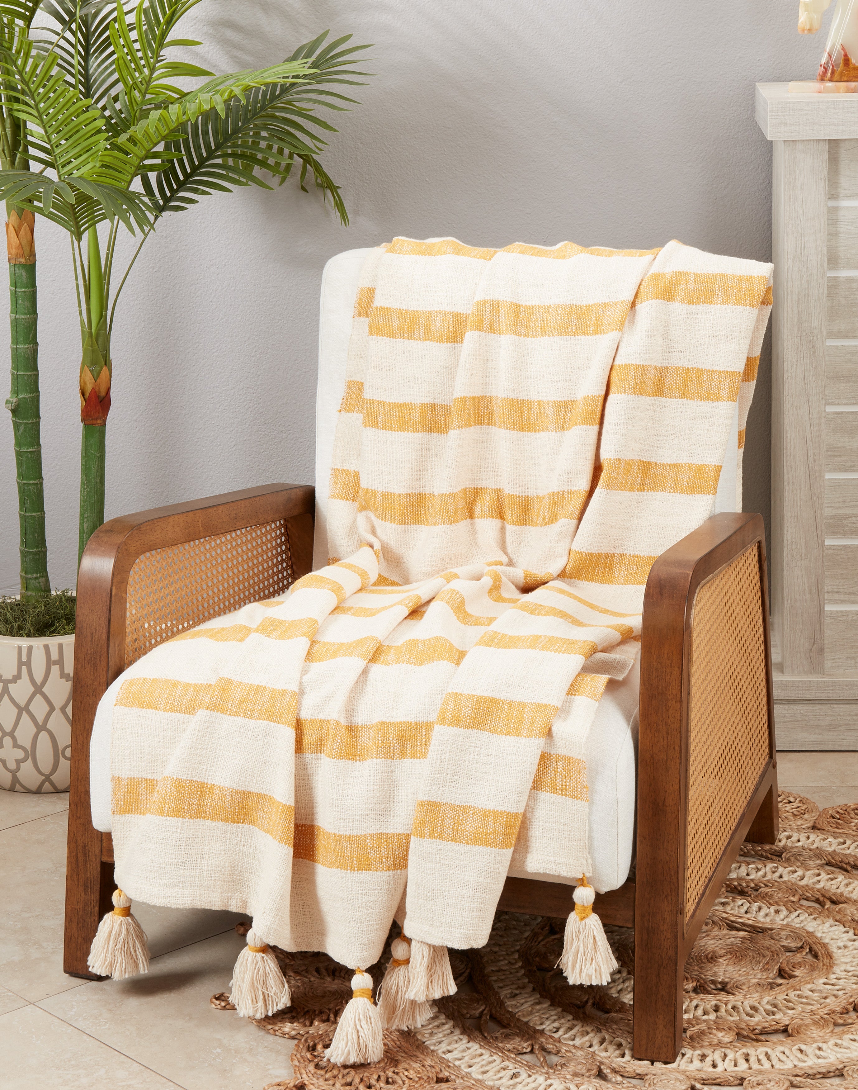 Chic Tassels Stripe Throw Blanket