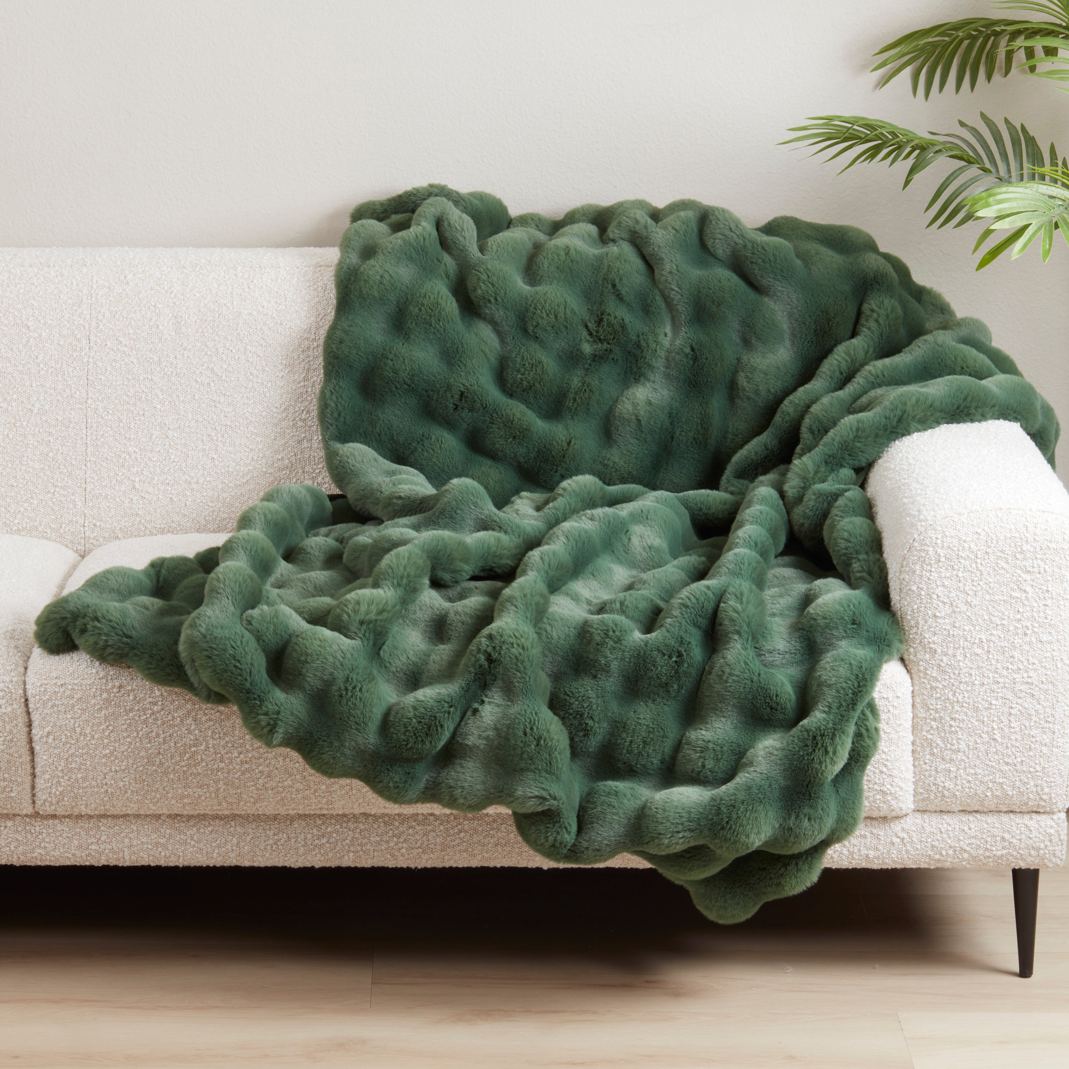 Plush Faux Fur Throw Blanket