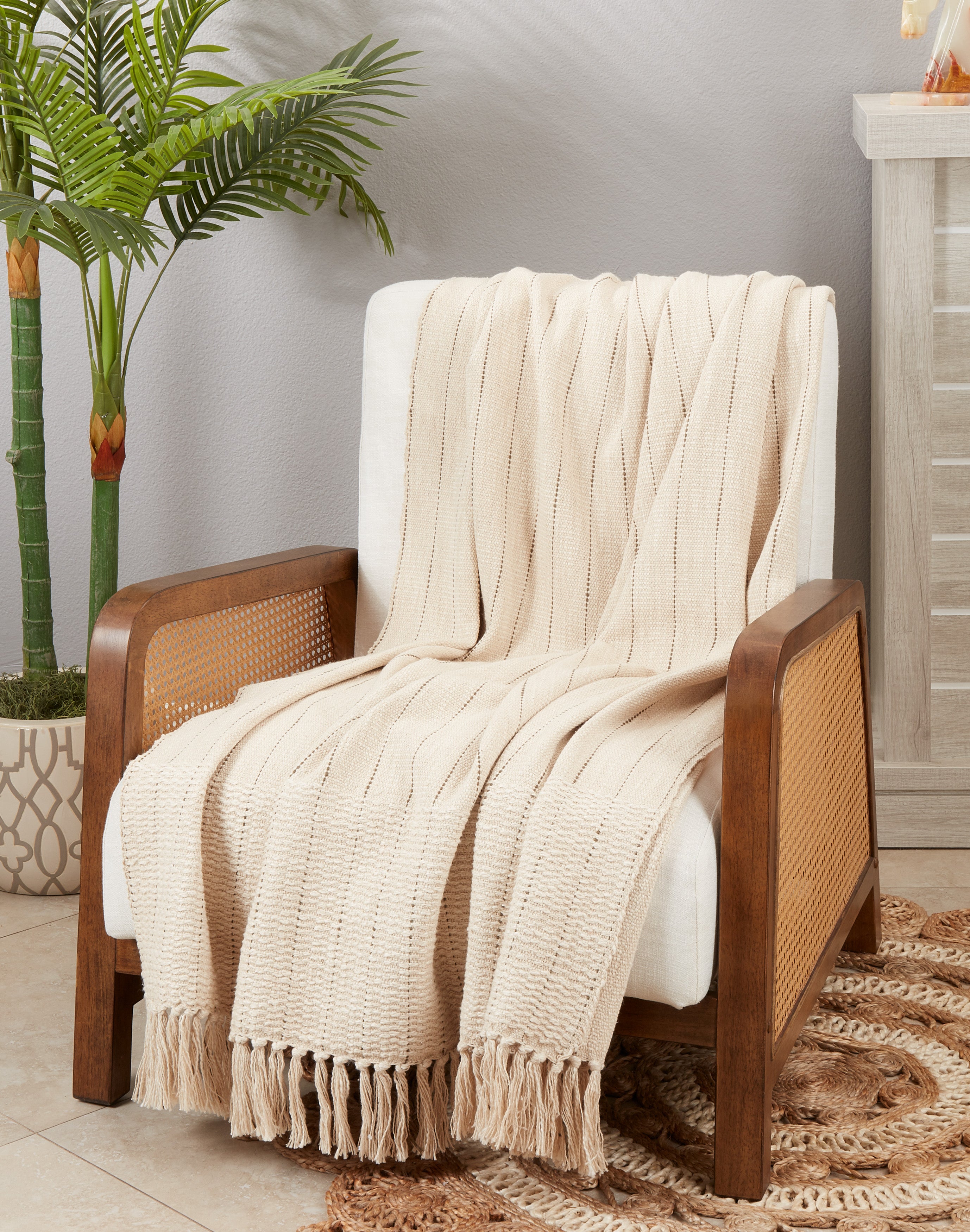 Pier 1 Throw Blanket - Thumbnail 4