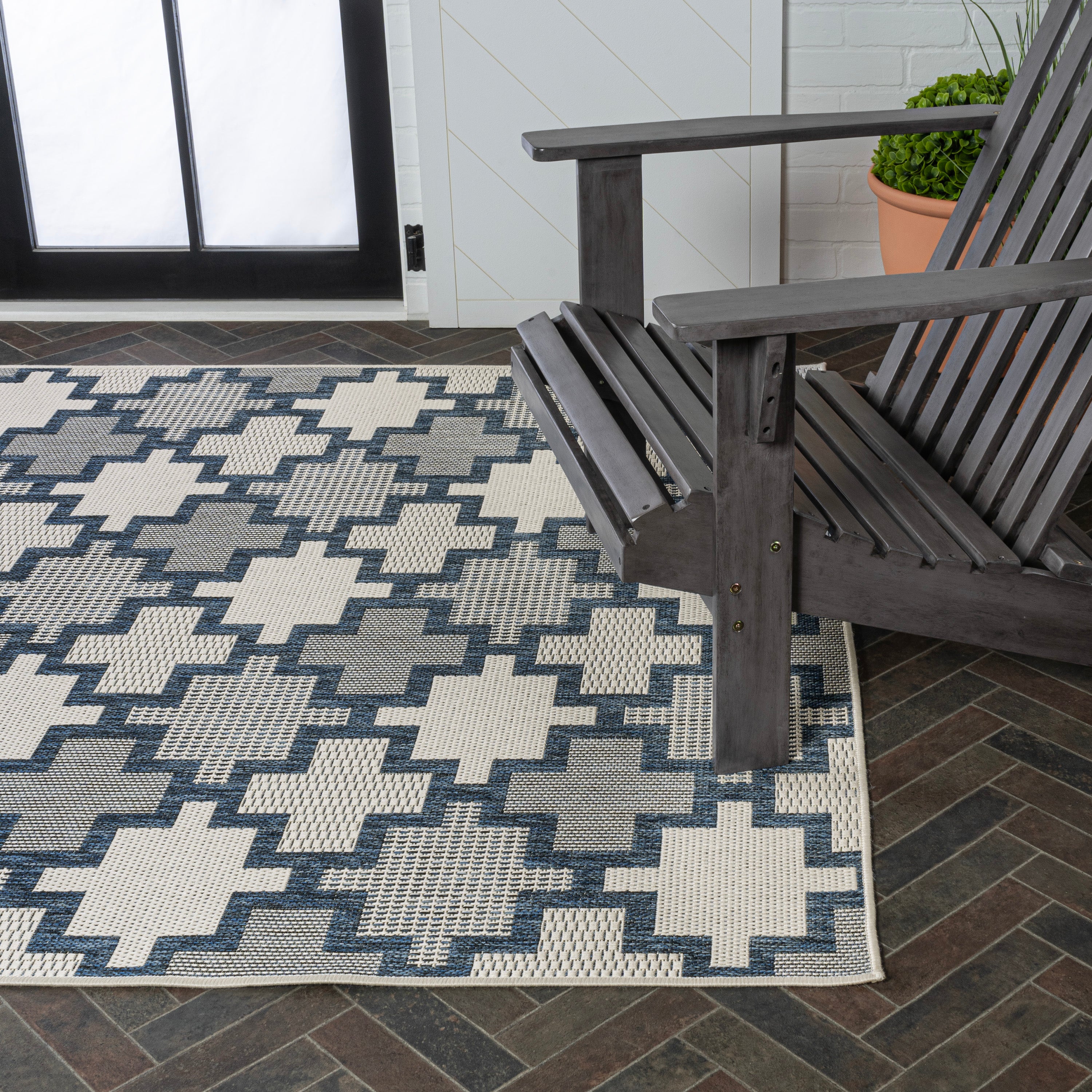 Cyrus Modern Geometric Tile Pattern Indoor/Outdoor Runner Rug