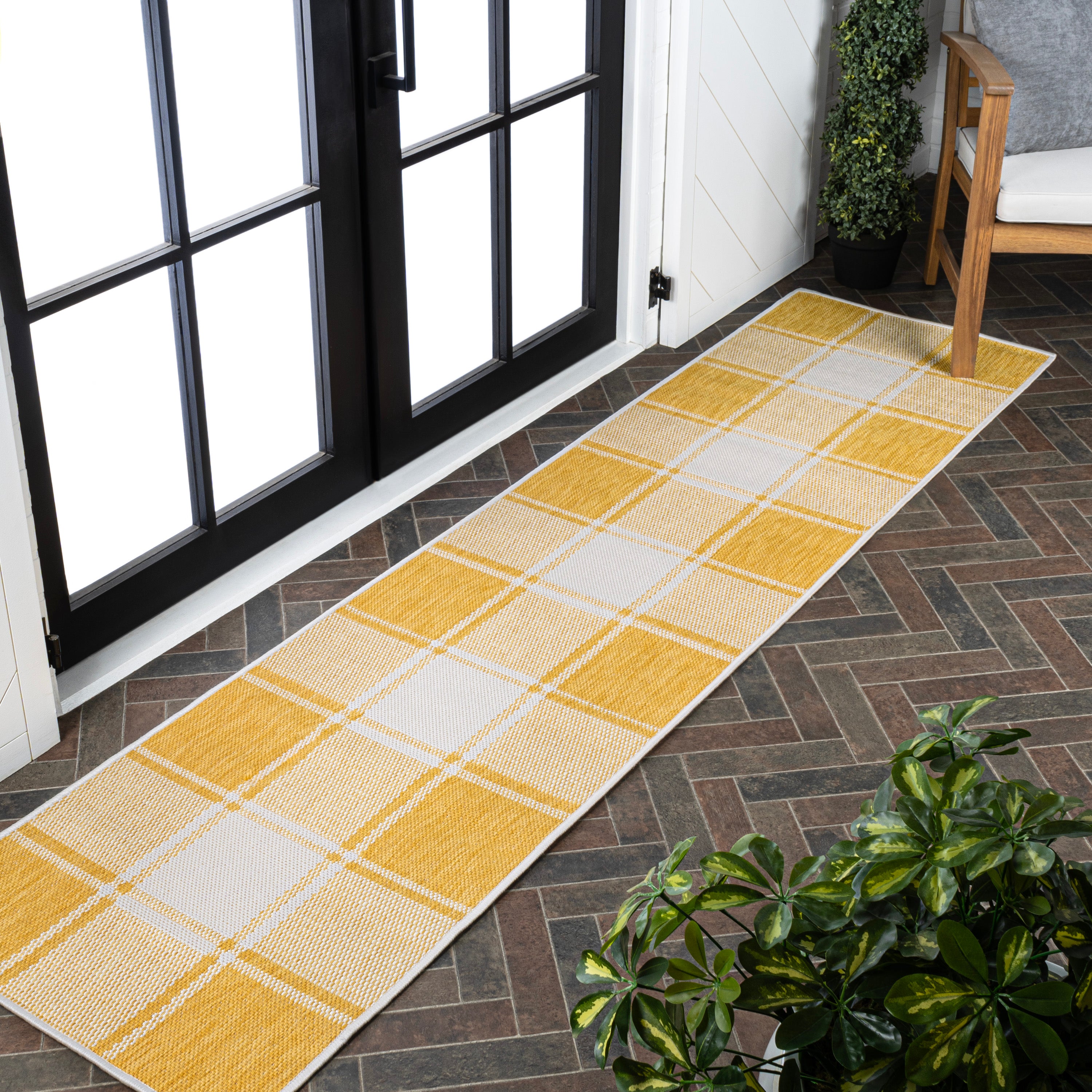 Sabine Traditional Farmhouse Bold Gingham Indoor/Outdoor Area Rug