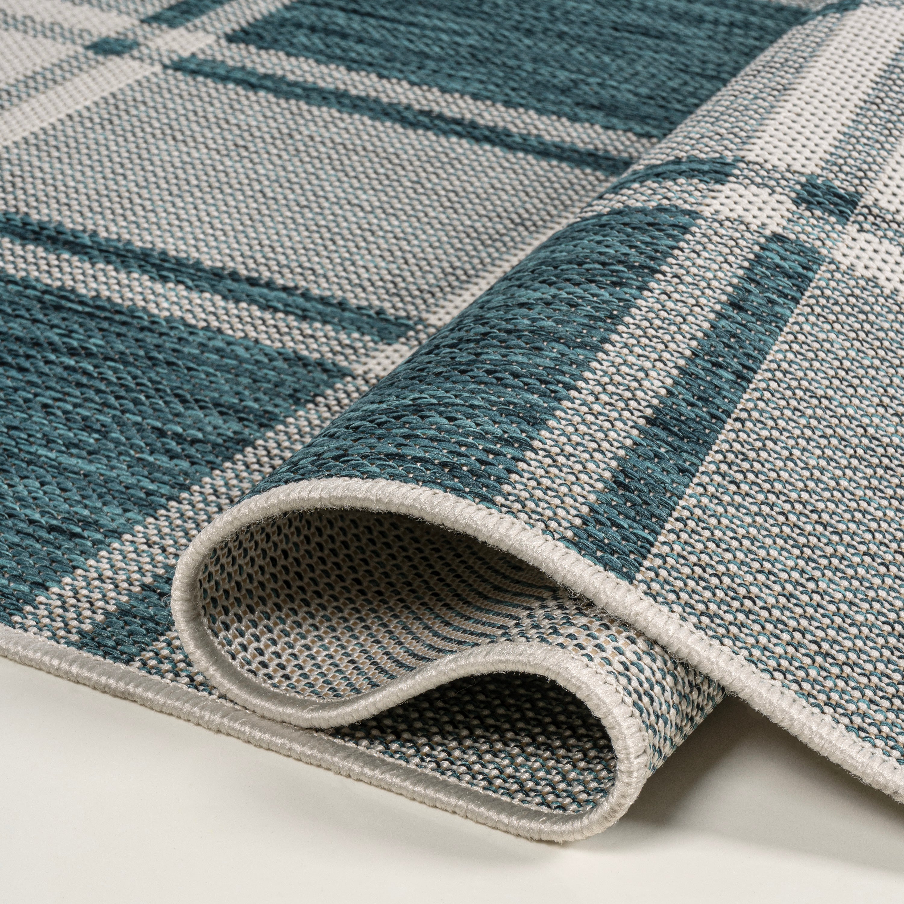 Sabine Traditional Farmhouse Bold Gingham Indoor/Outdoor Runner Rug