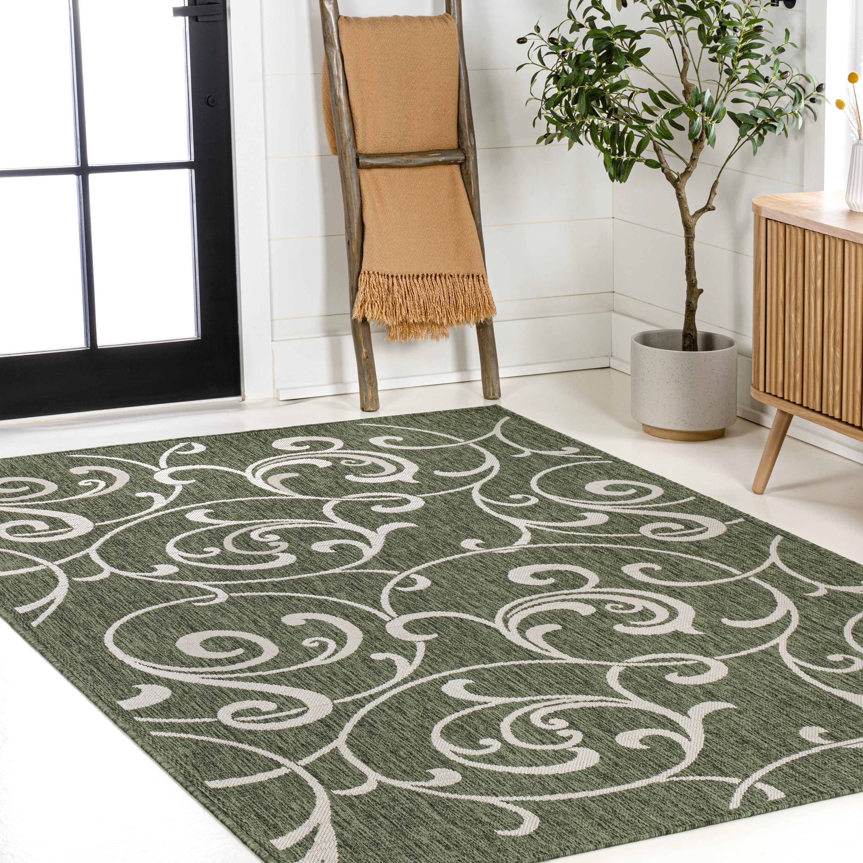 Maribel Traditional Classic All-Over Scroll Indoor/Outdoor Area Rug