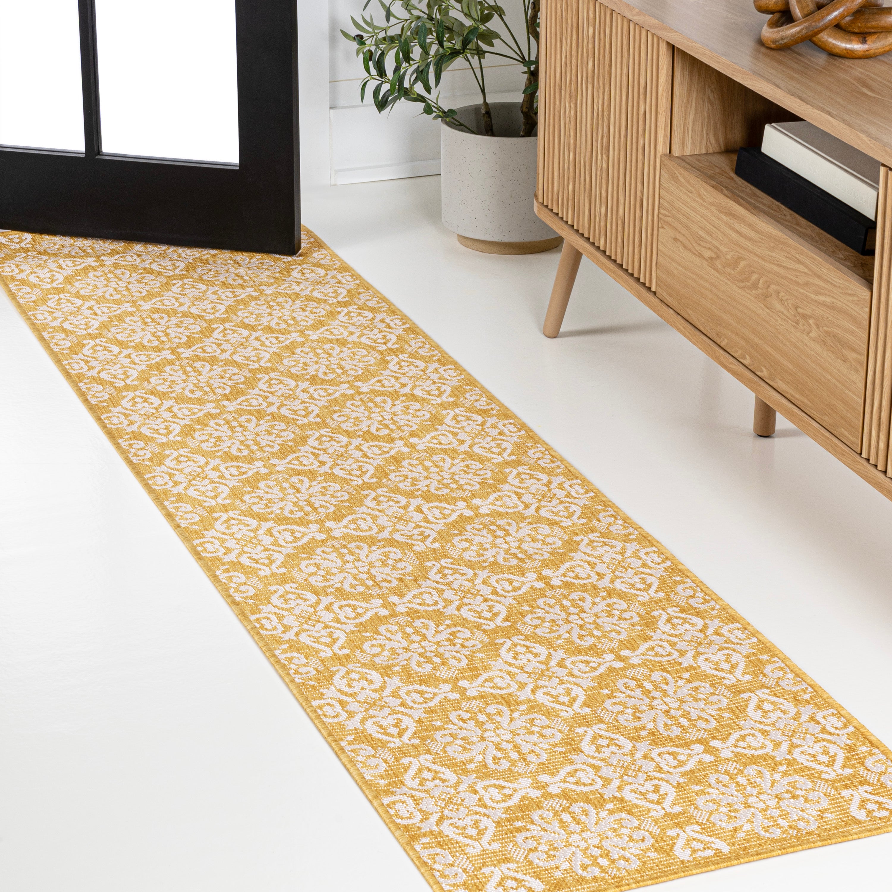 Amora Traditional Mediterranean Tile Design Indoor/Outdoor Rug