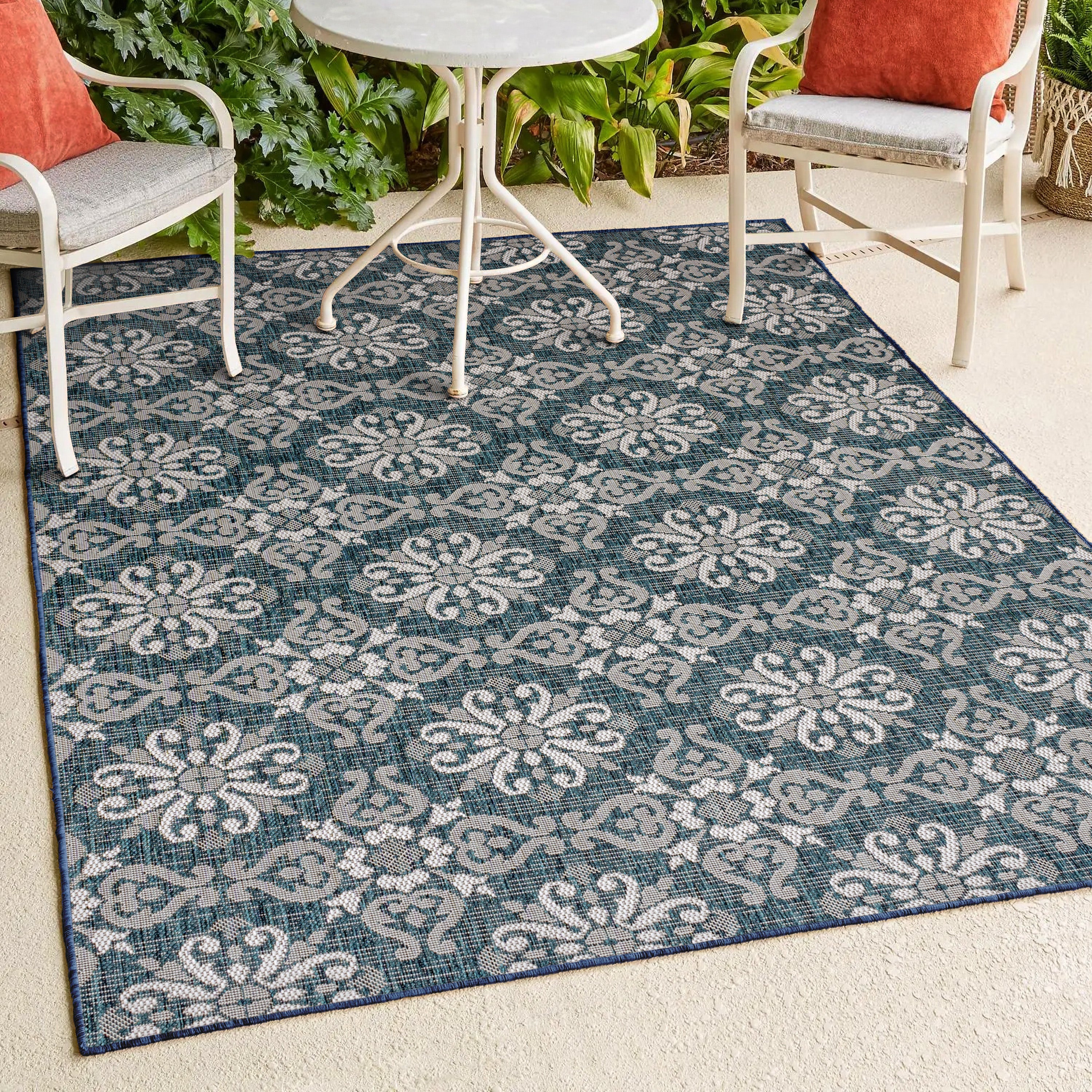 Amora Traditional Mediterranean Tile Design Indoor/Outdoor Rug