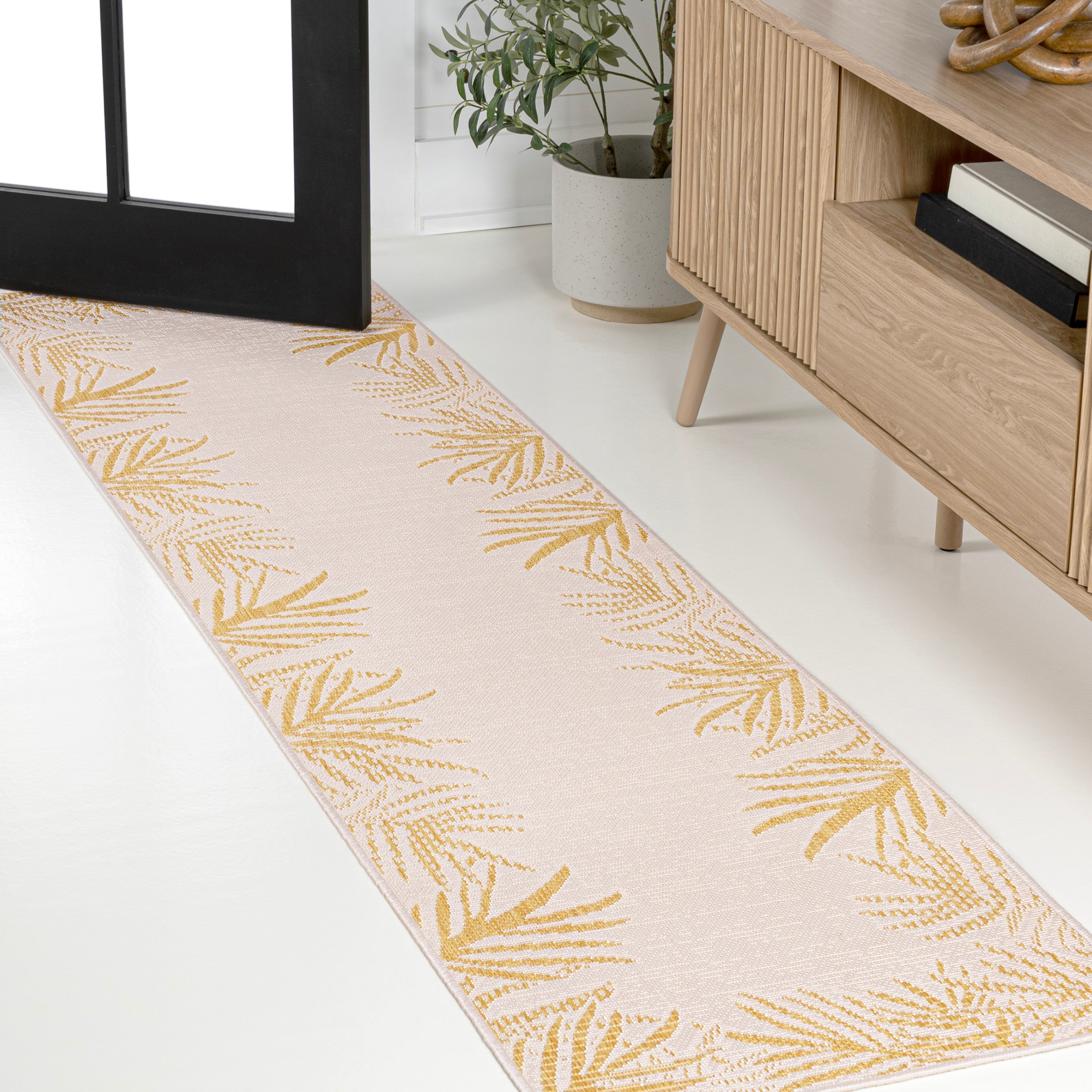 Isola Coastal Cottage Palm Frond Border Indoor/Outdoor Area Rug