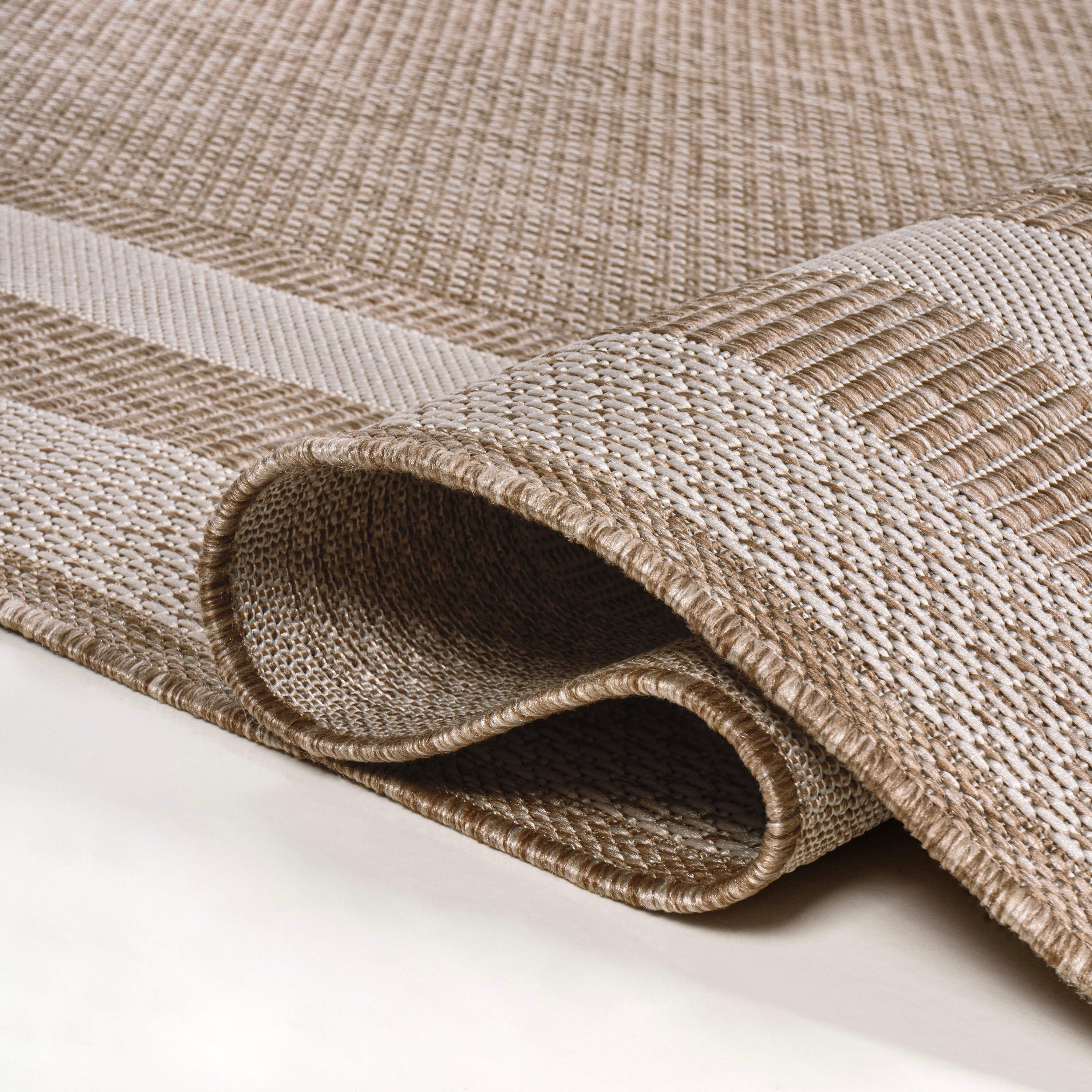 Dover Classic 3-Stripe Border Indoor/Outdoor Runner Rug