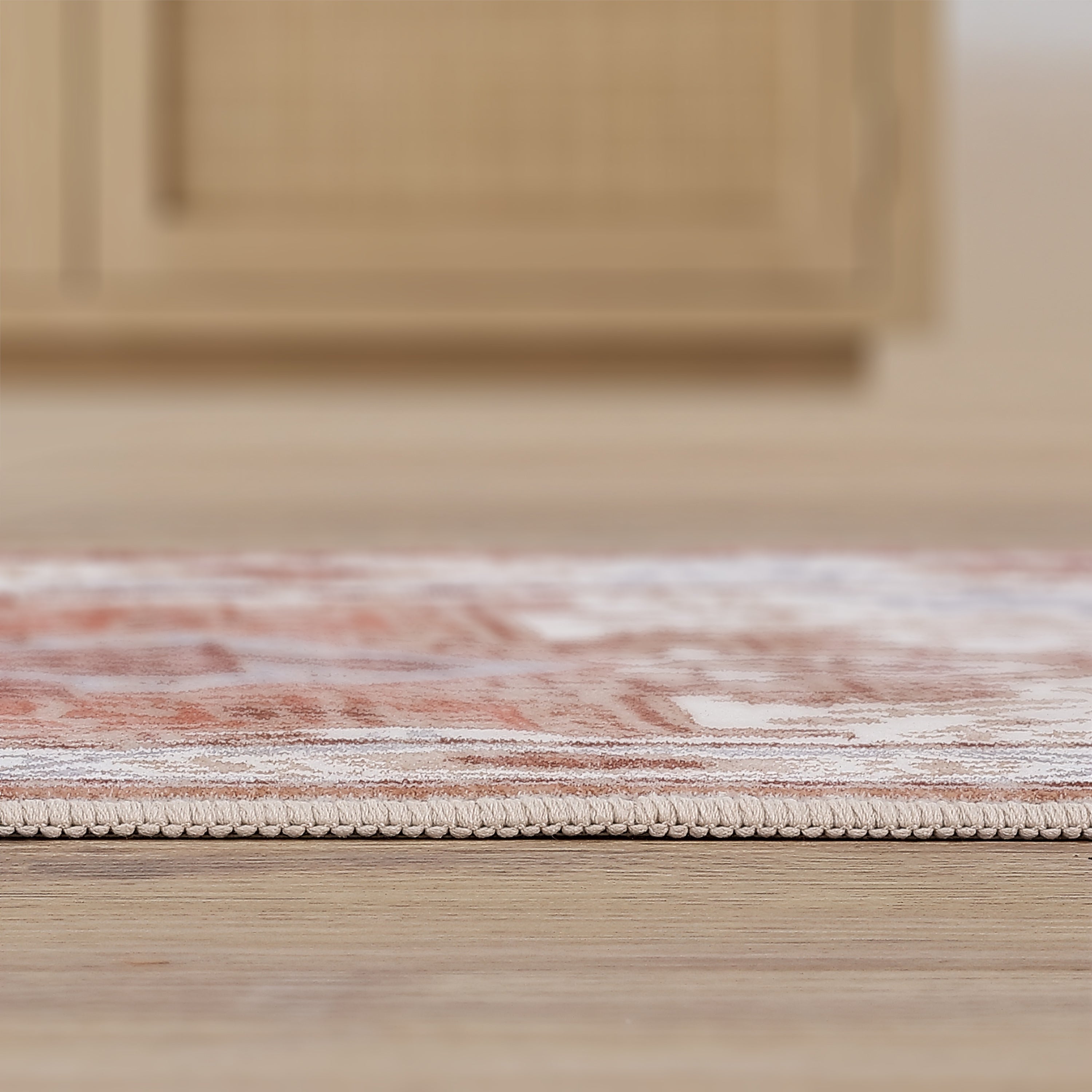 Eleanor Vintage Medallion Border Non-Slip Machine-Washable Rug