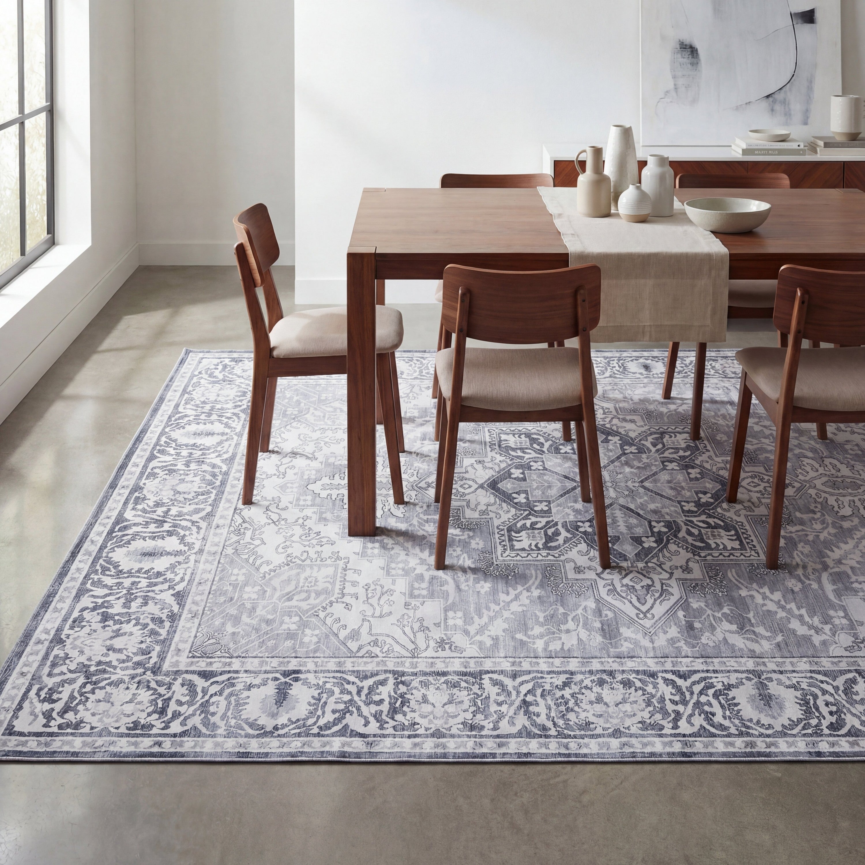 Eleanor Vintage Medallion Border Non-Slip Machine-Washable Rug