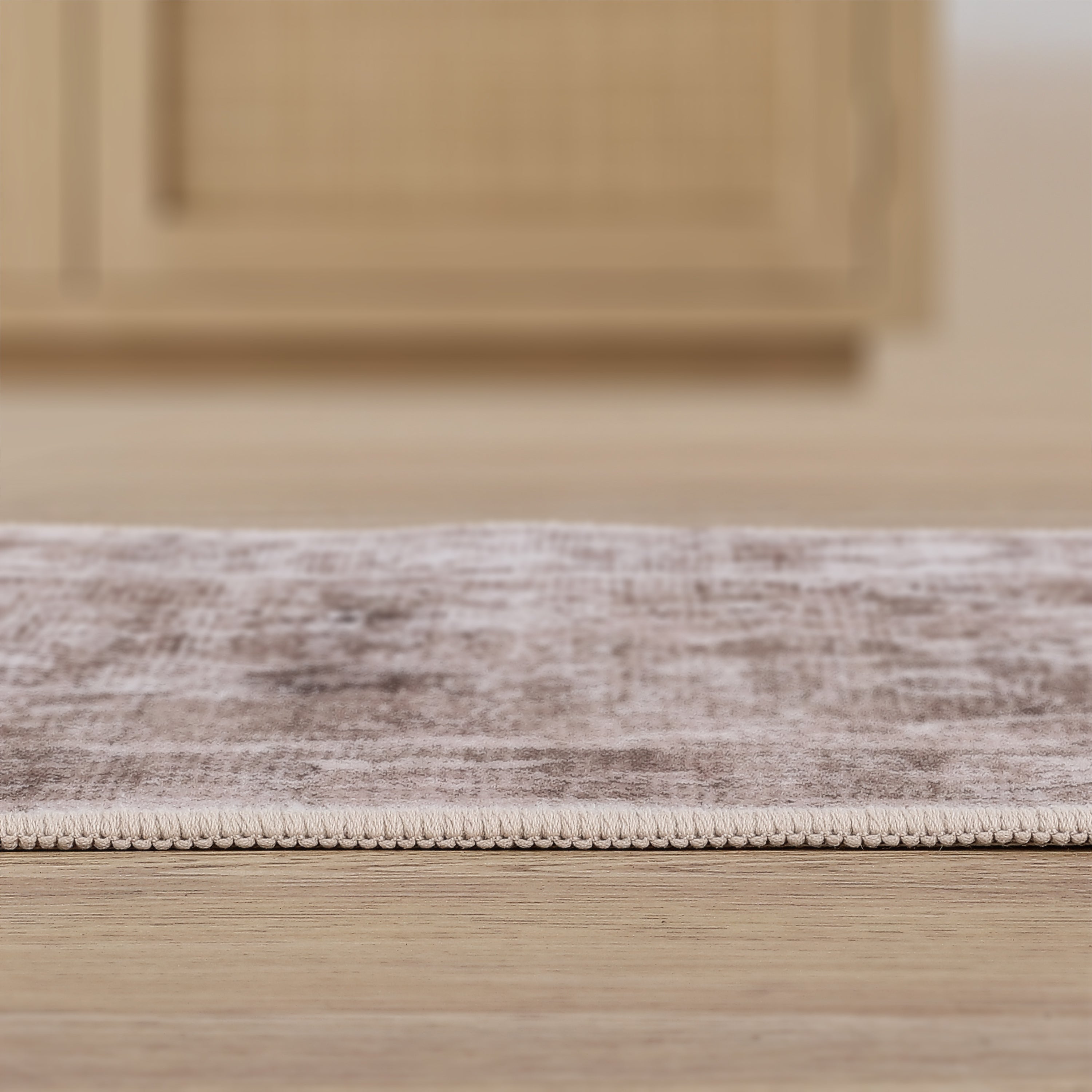 Arabella Vintage Floral Border Non-Slip Machine-Washable Rug