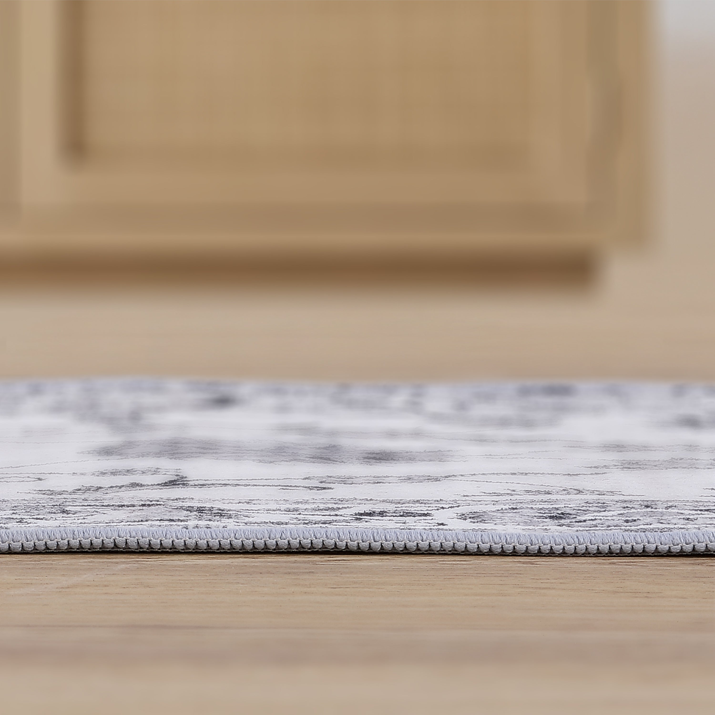 Arabella Vintage Floral Border Non-Slip Machine-Washable Rug