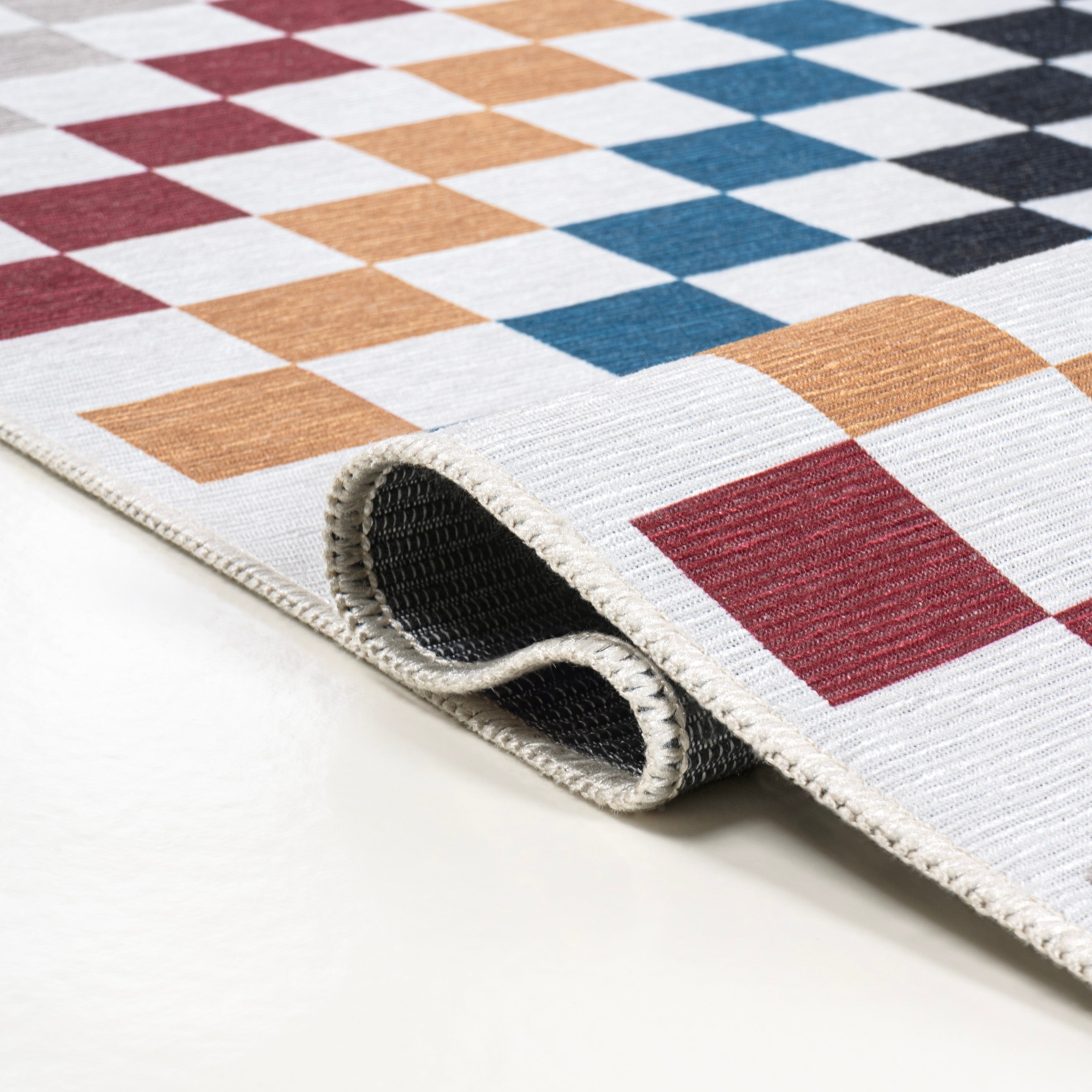 Ainsley Modern Cottage Checkerboard Washable Purple Area Rug