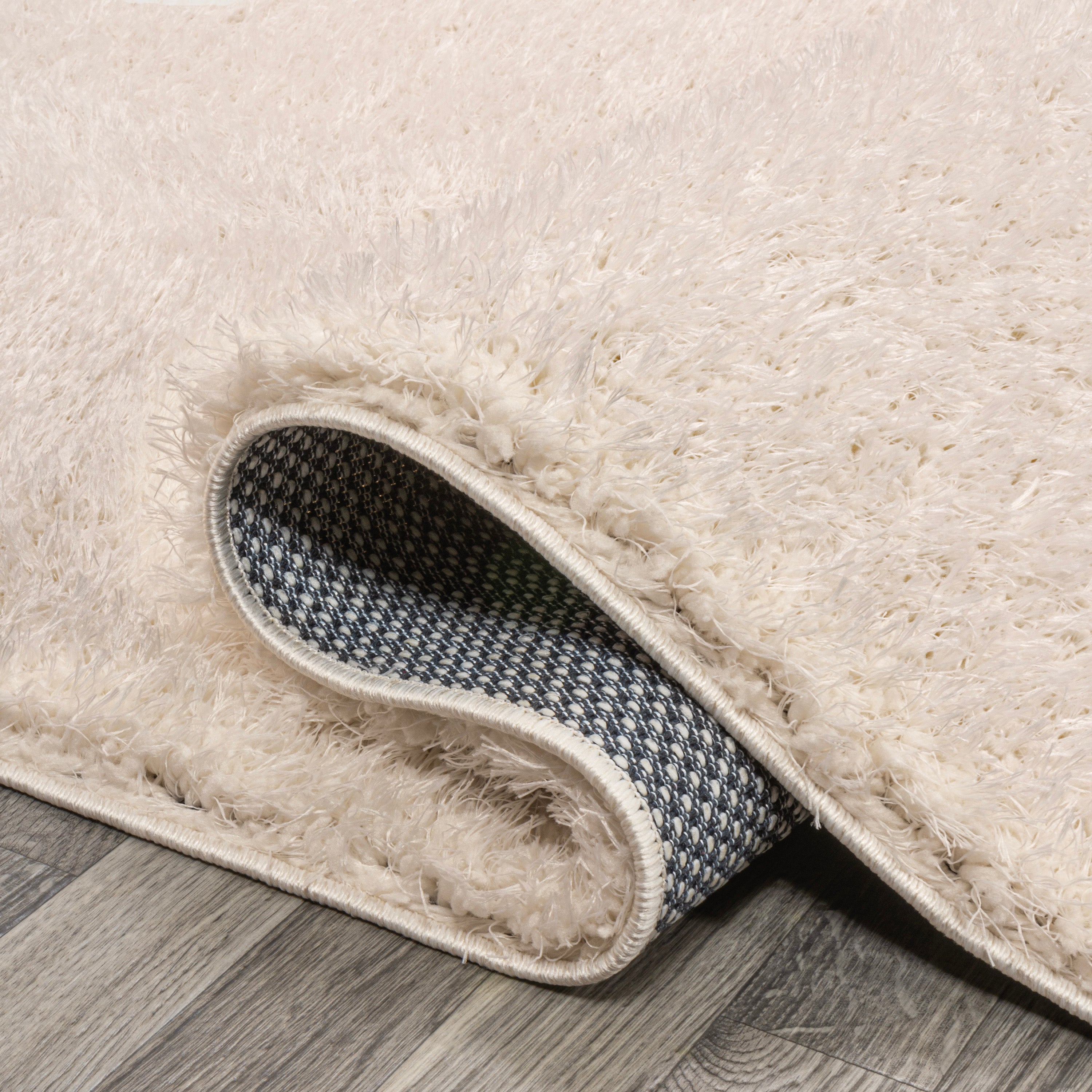 Clayton Coastal Solid Glam Shag Machine-Washable Area Rug