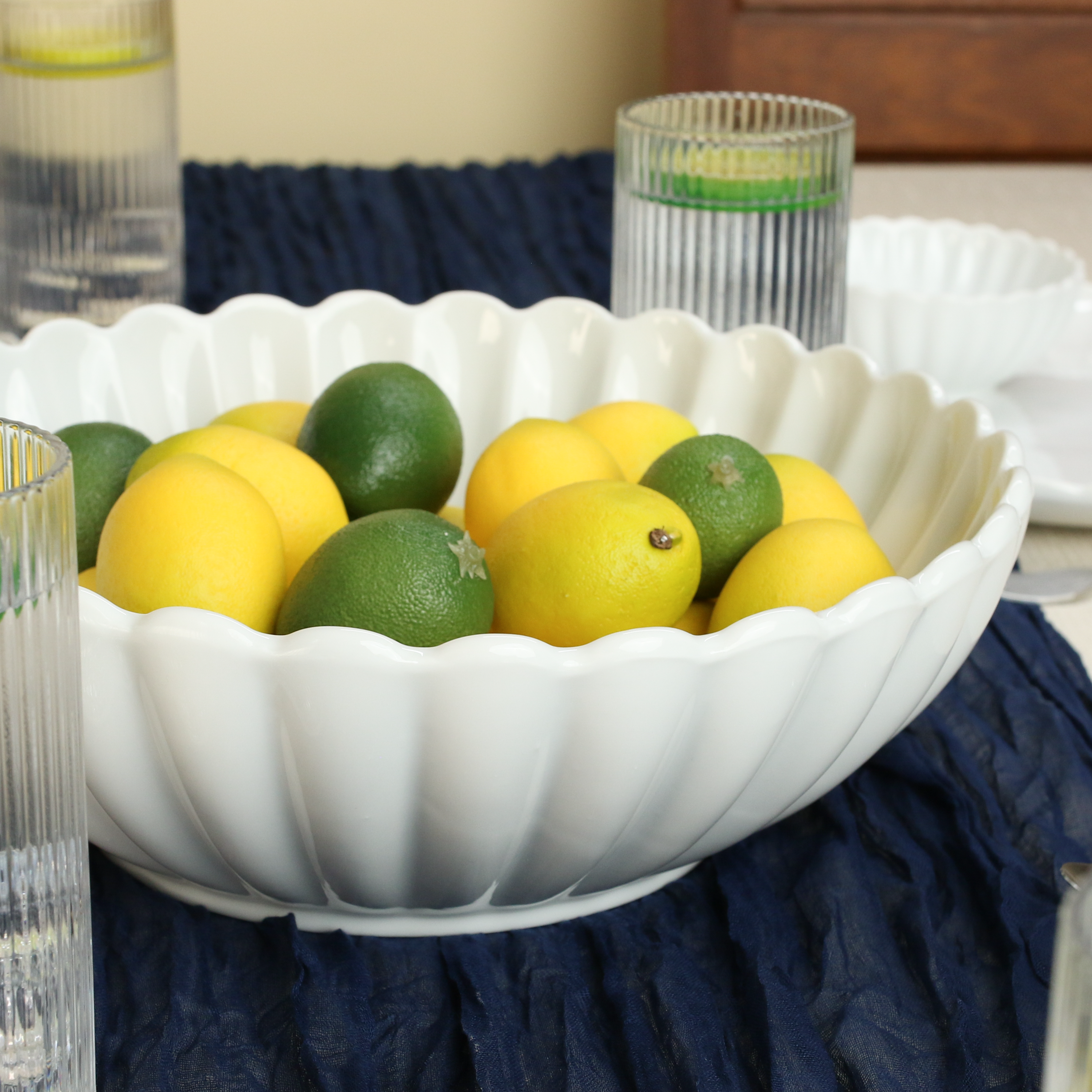 Petal Set of 2 Serving Bowls