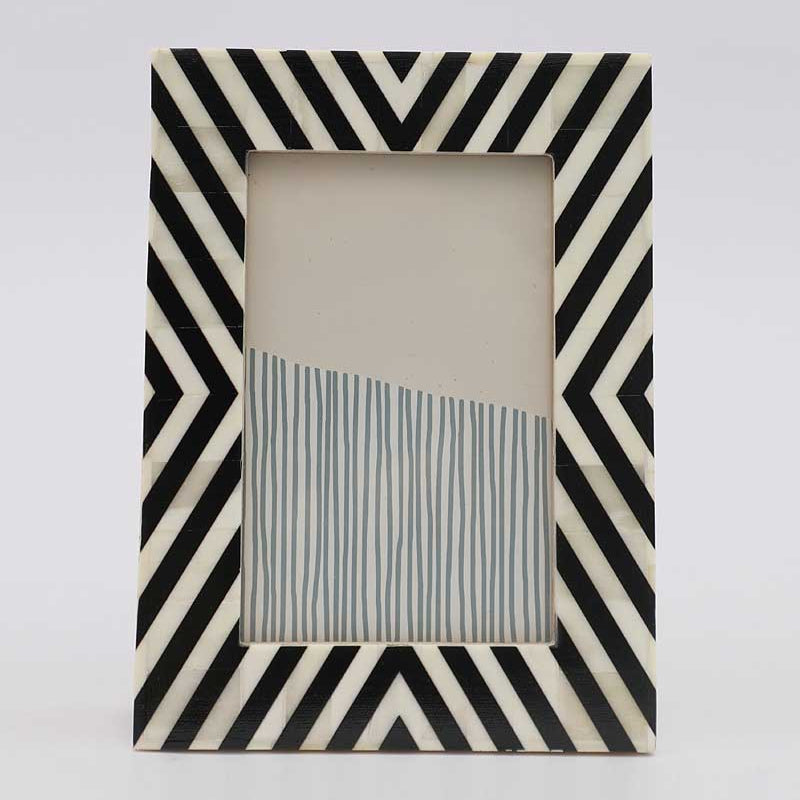 Zebra Stripe Bone Frame