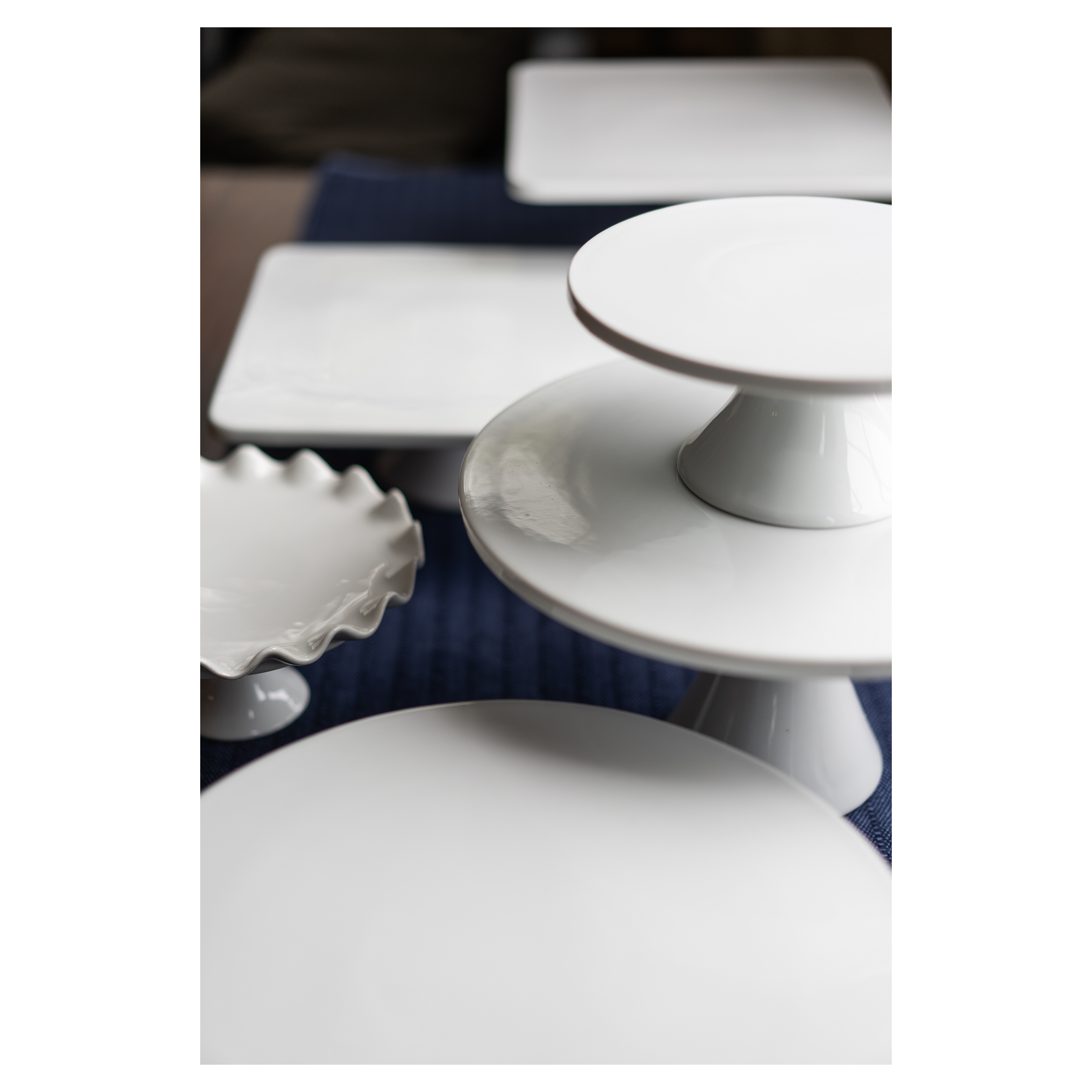 Round Cake Stand