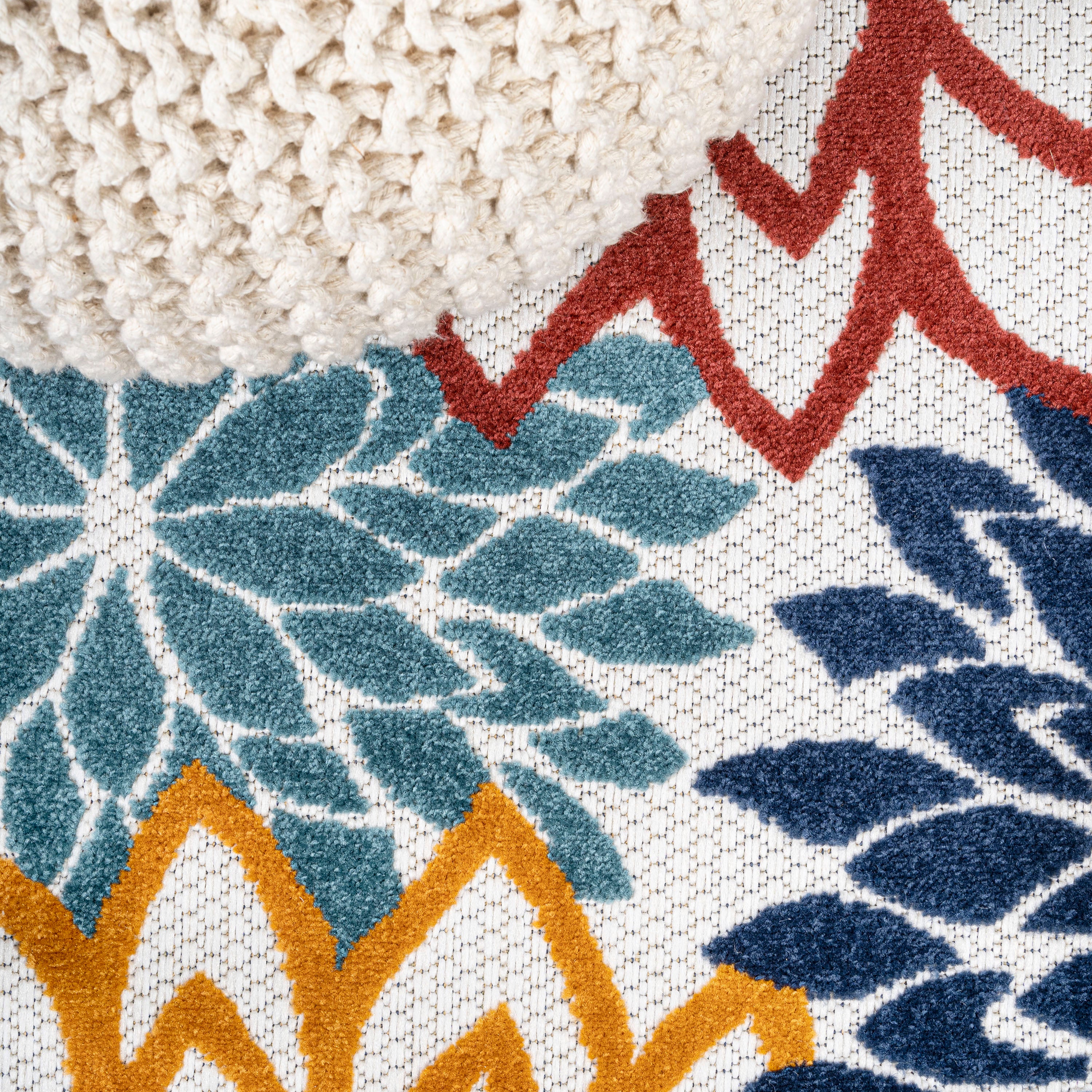 Minori Floral High-Low Indoor/Outdoor Area Rug