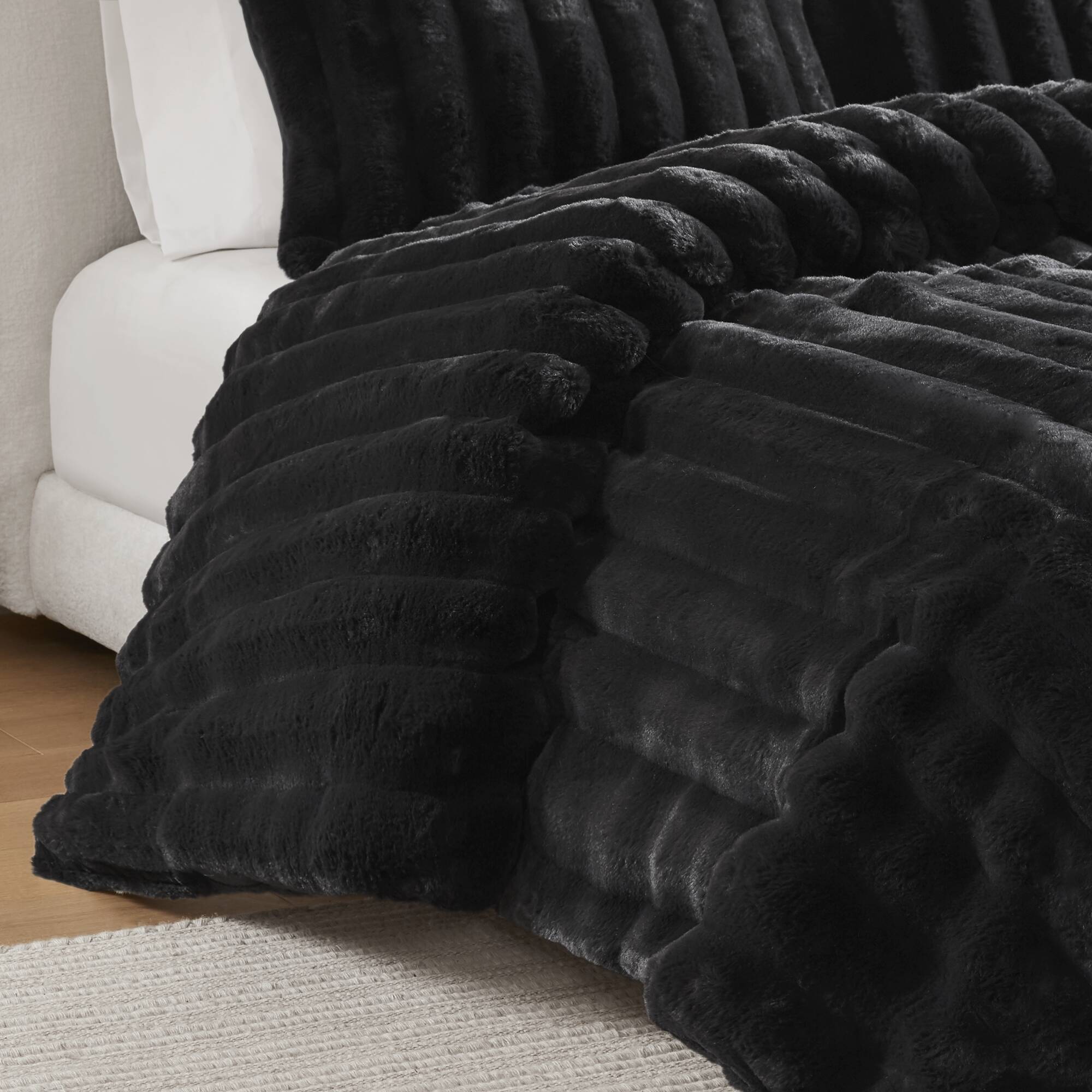 Ultrasoft Faux Fur Ribbed Comforter Set
