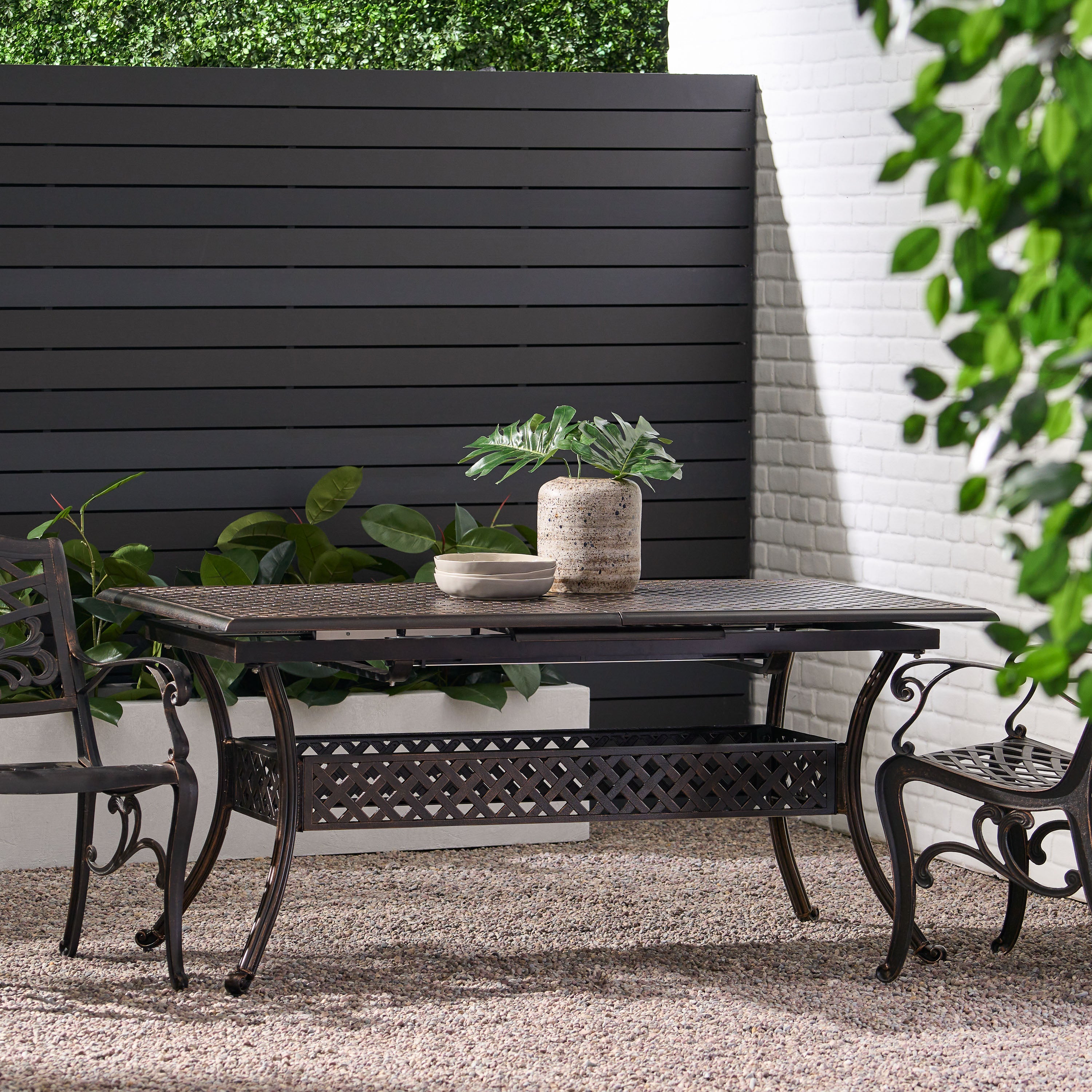 Outdoor Expandable Dining Table