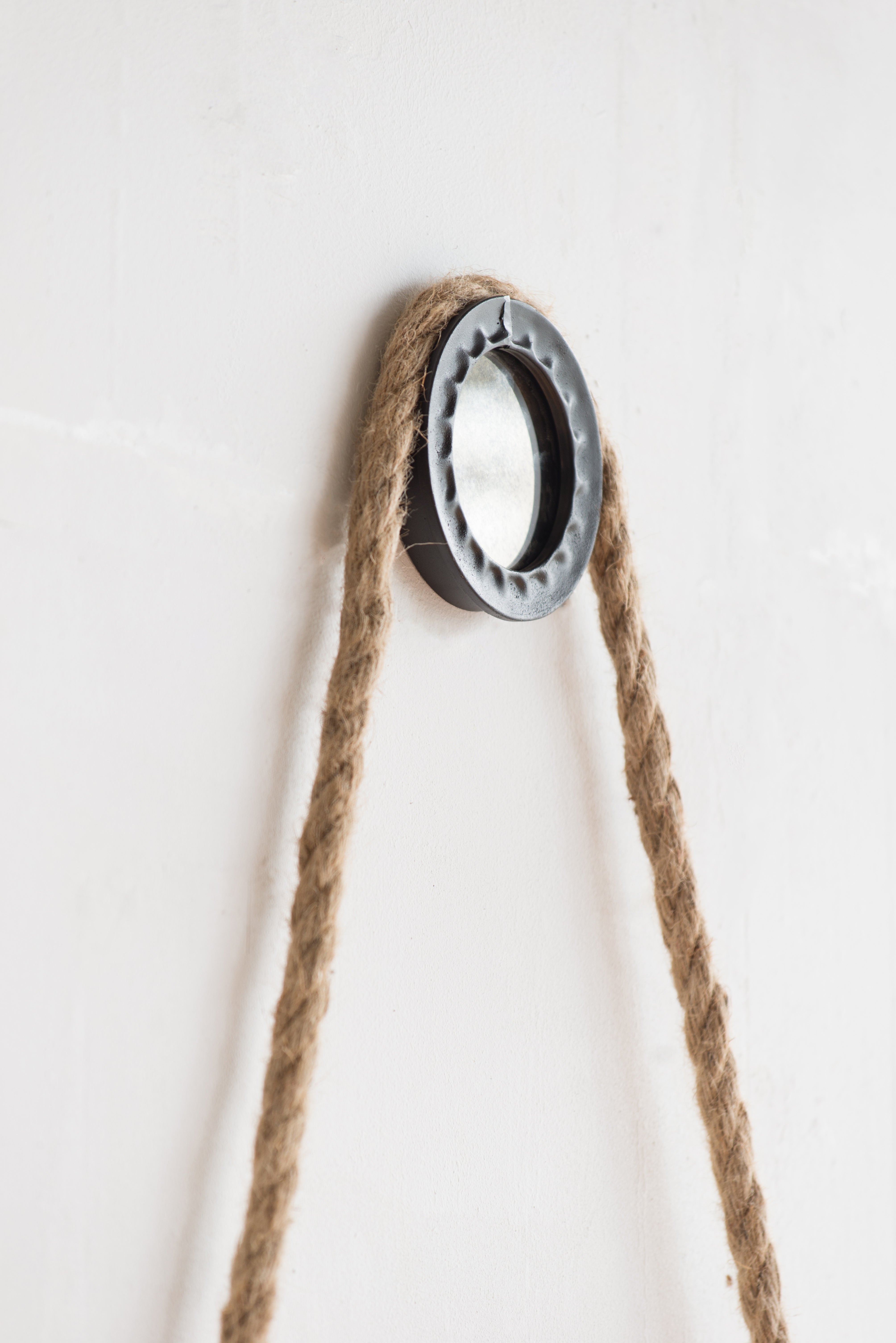 19.5" Wall Mirror with Round Metal Frame