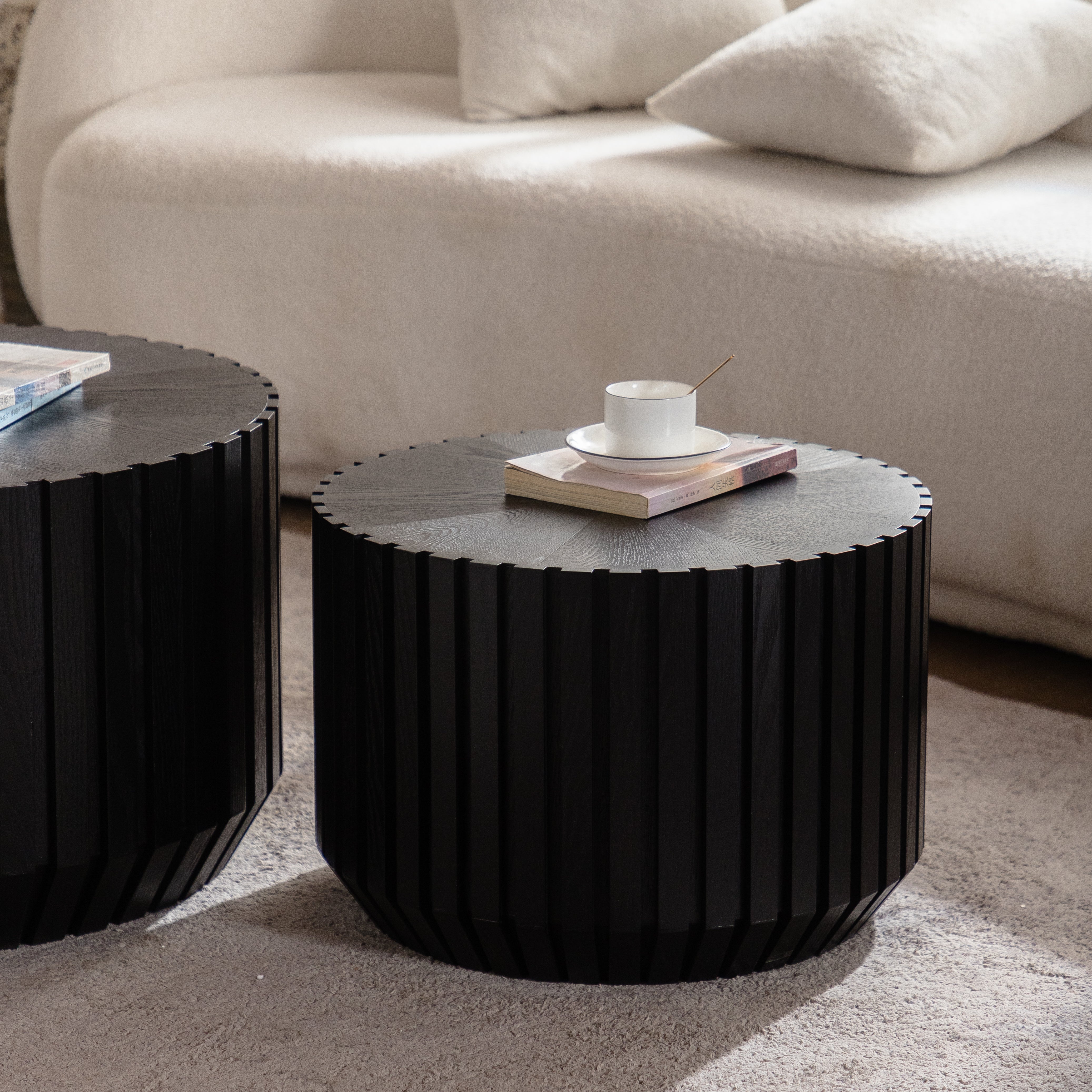 Set of 2 Fluted Round Coffee Tables