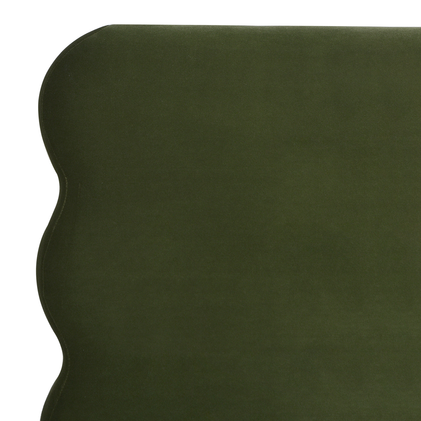 Essencee Upholstered Platform Bed with Wavy Headboard and Wood Legs