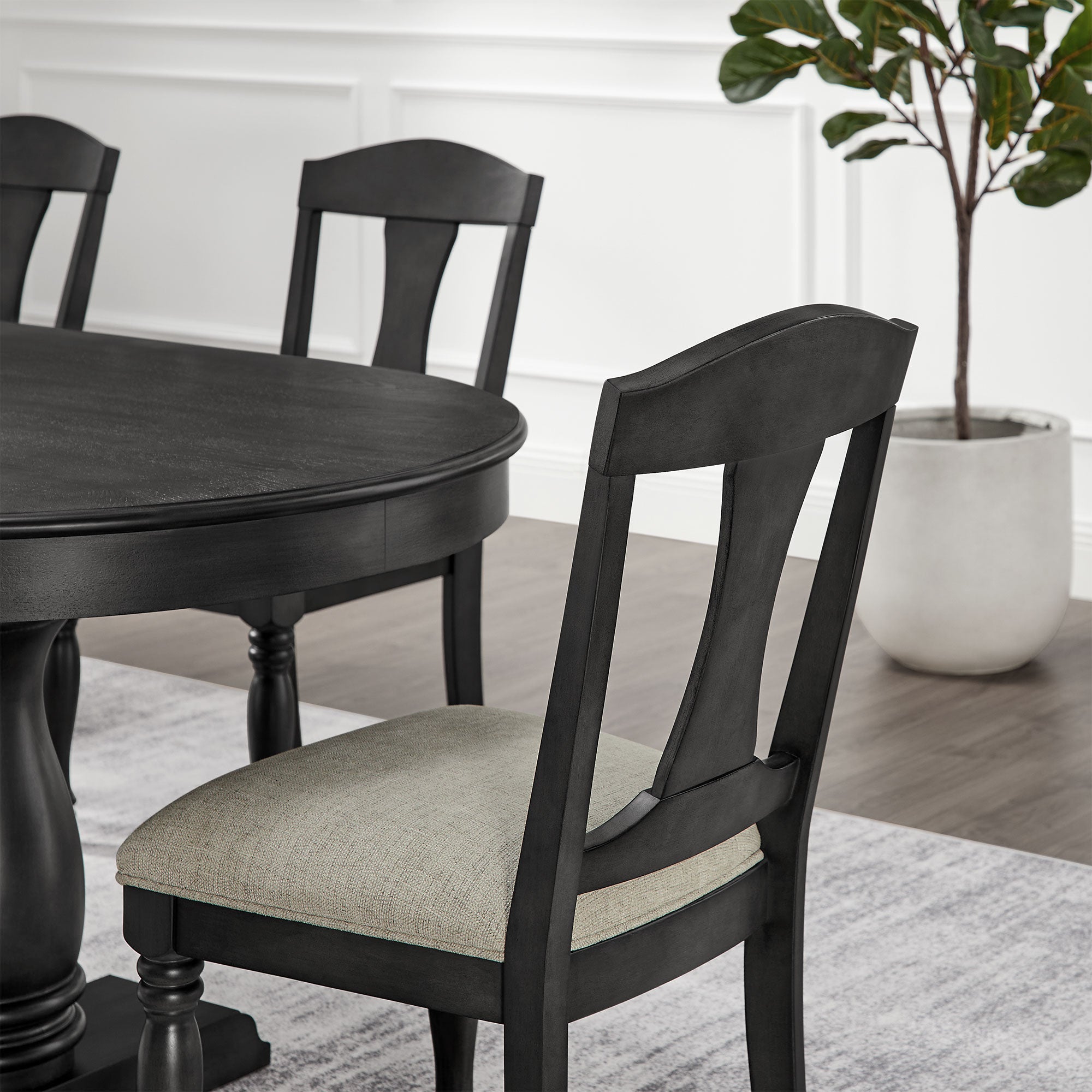 Mid Century Extendable Wooden Dining Table with 6 Chairs