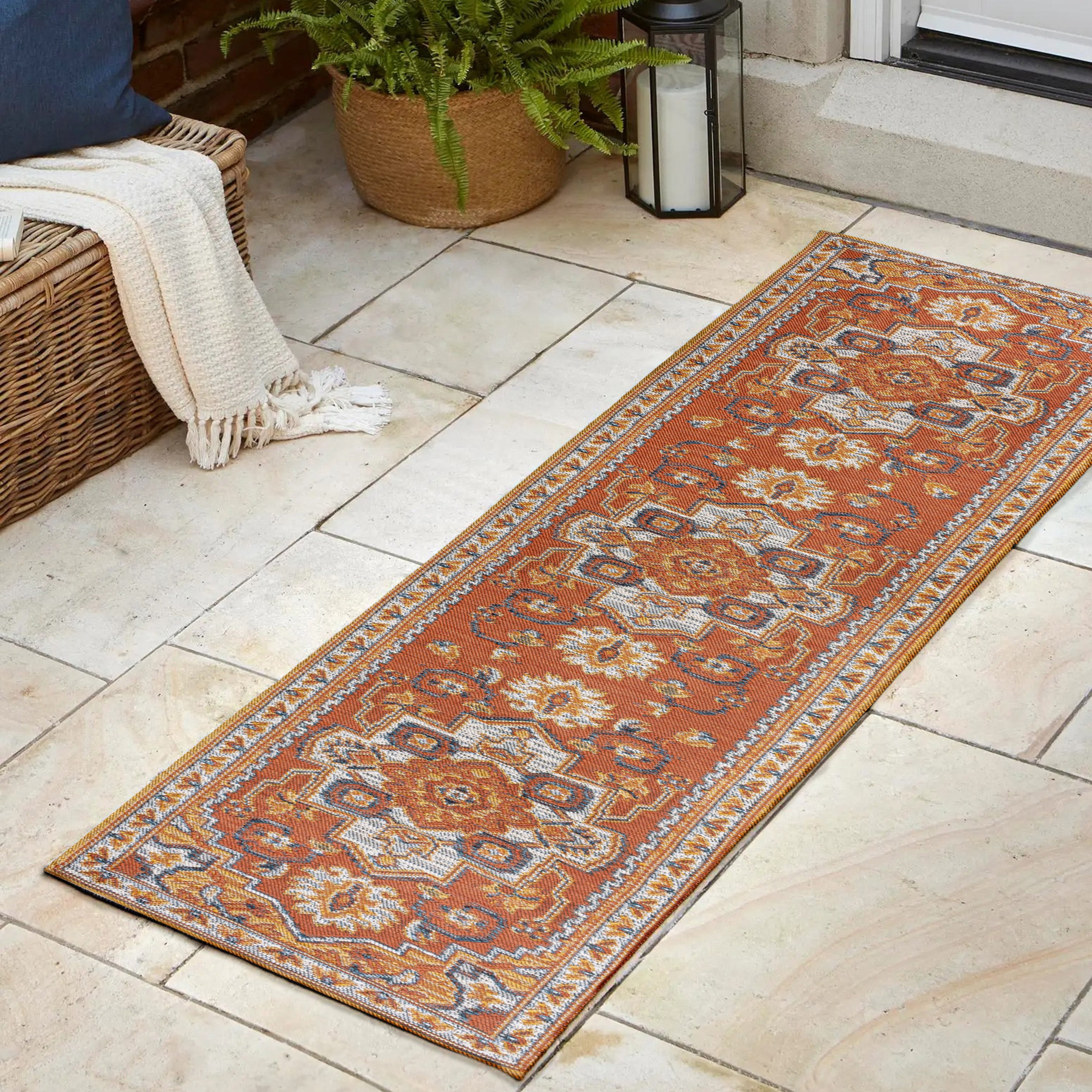 Bijan Traditional Vintage Medallion Reversible Machine-Washable Indoor/Outdoor Runner Rug