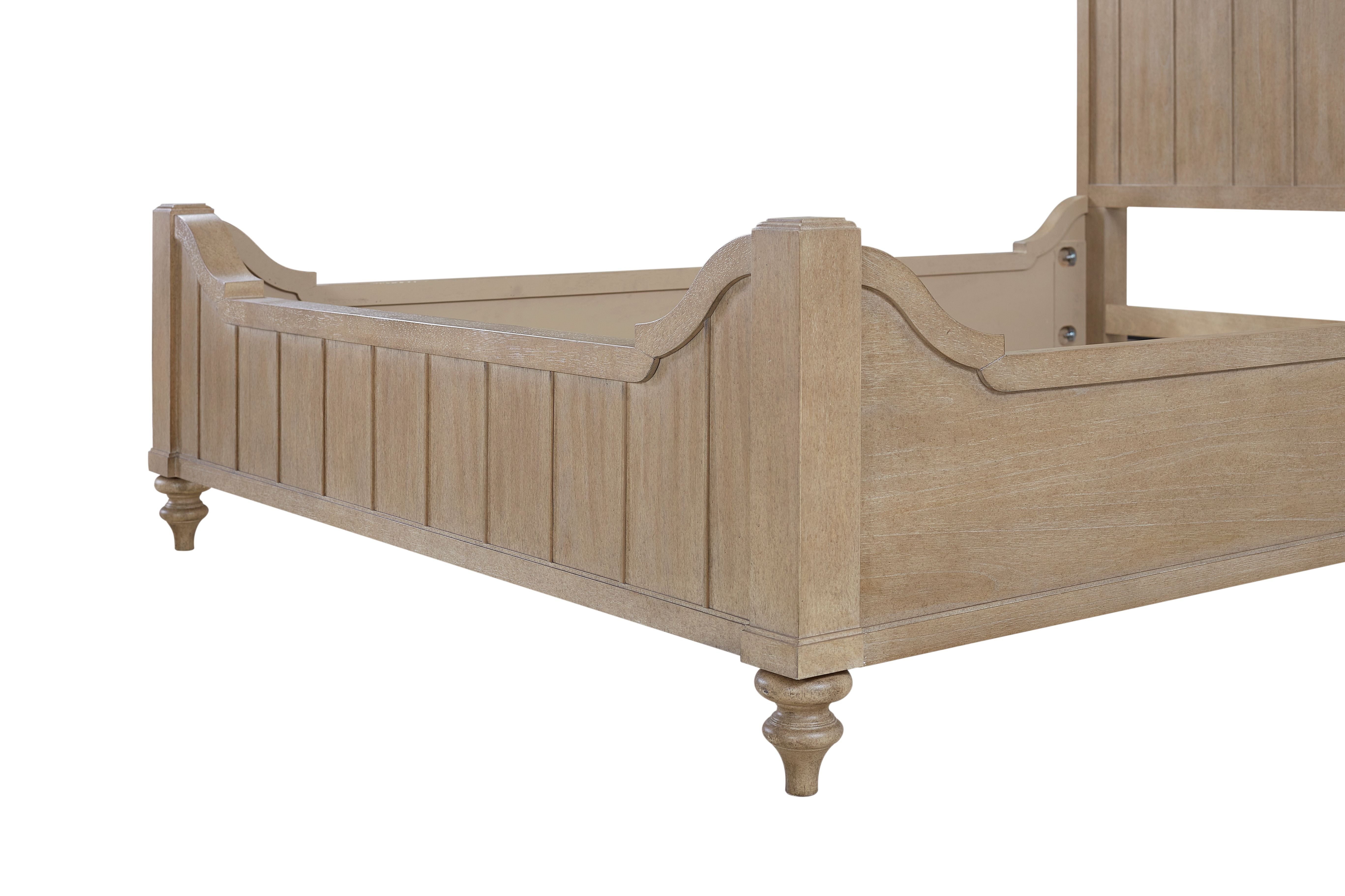 Queen Size Panel Bed with Curved Headboard and Turned Front Legs