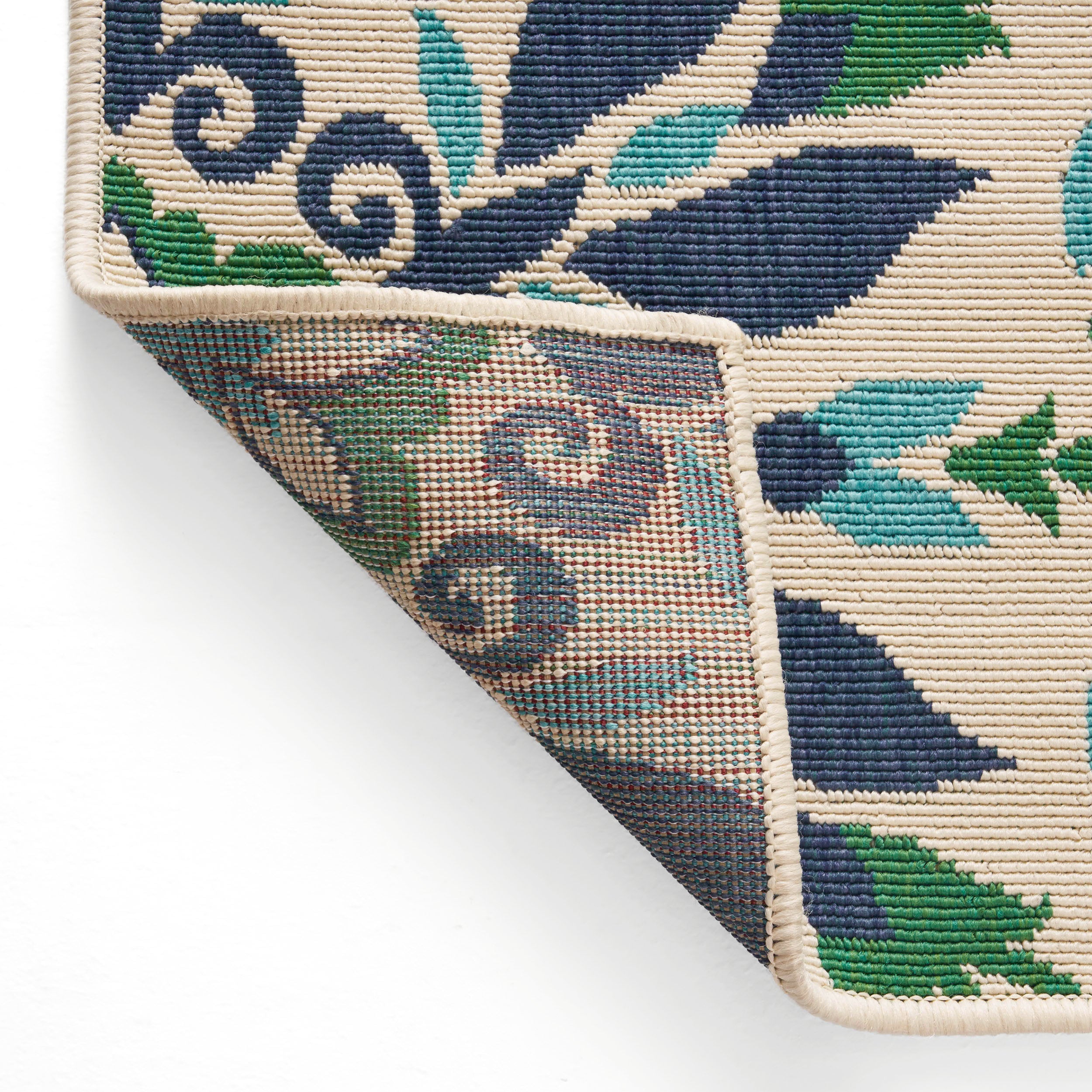 84" x 63" Outdoor Rug with Rectangle Shape