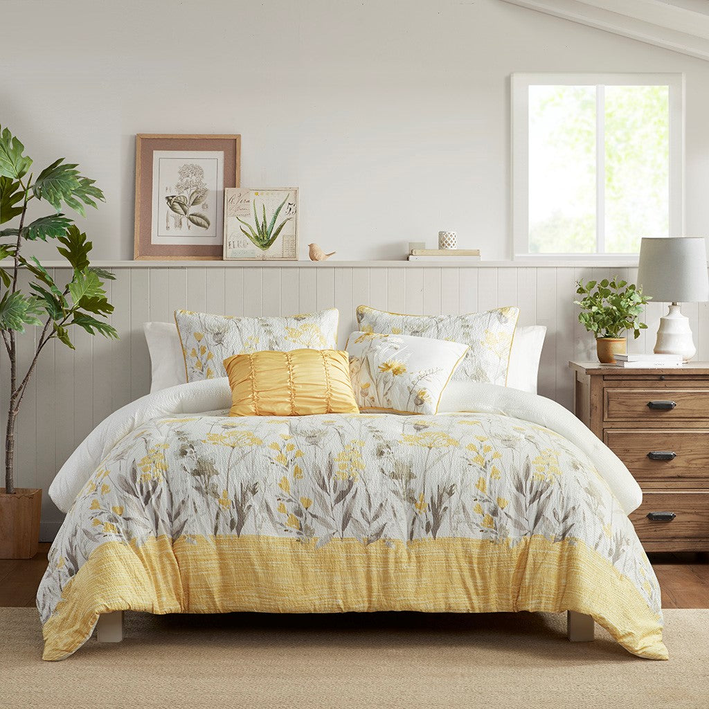 5 Piece Seersucker Comforter Set with Throw Pillows