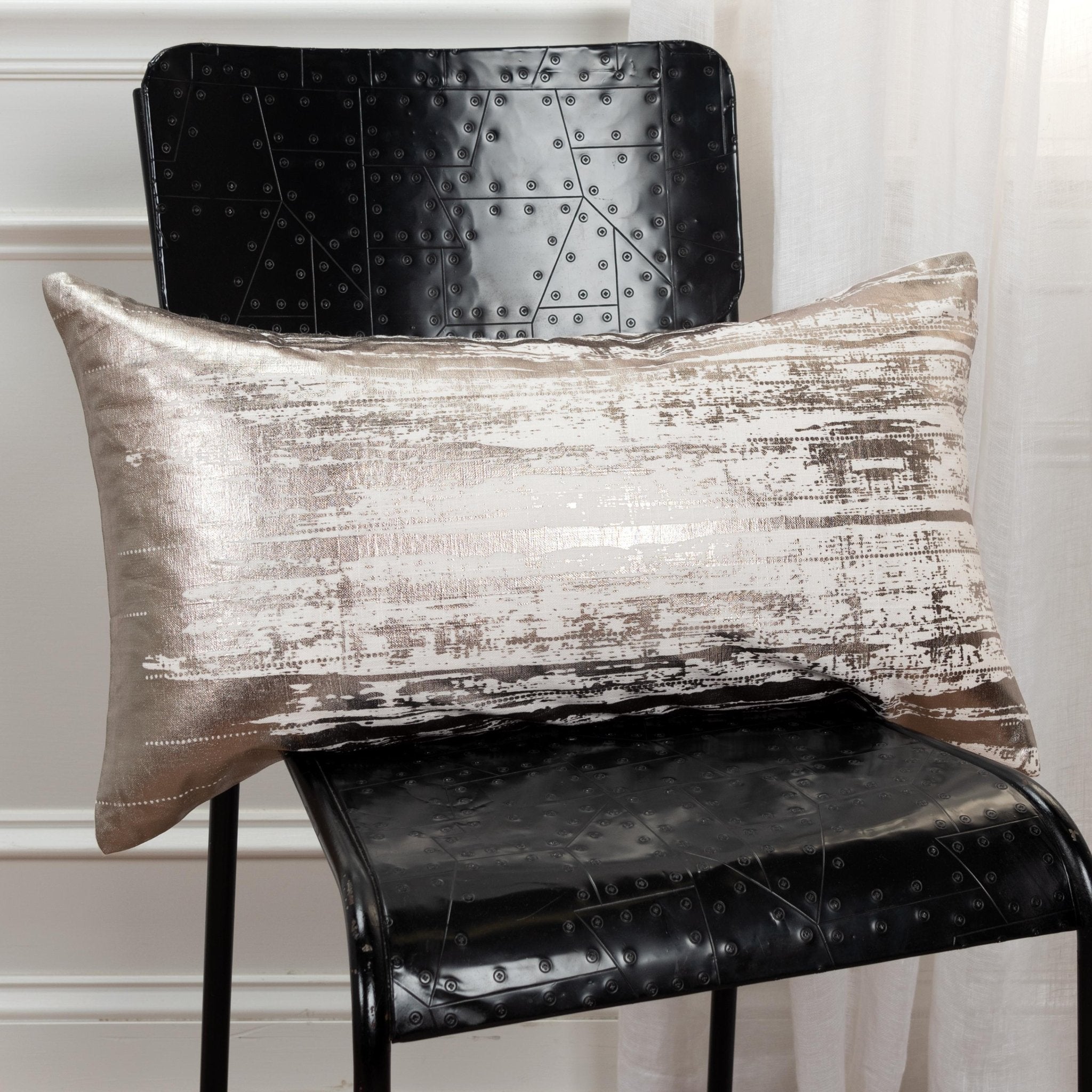 Brushstroke Print Decorative Throw Pillow - Lumbar Pillows