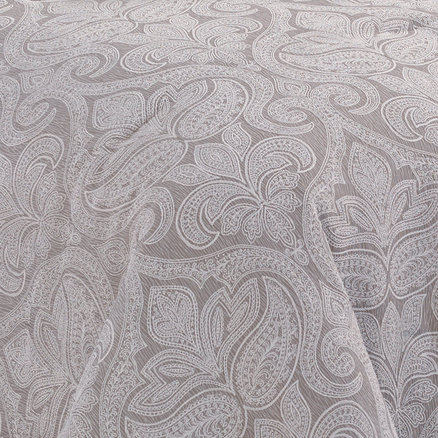 Winthrop Comforter Set