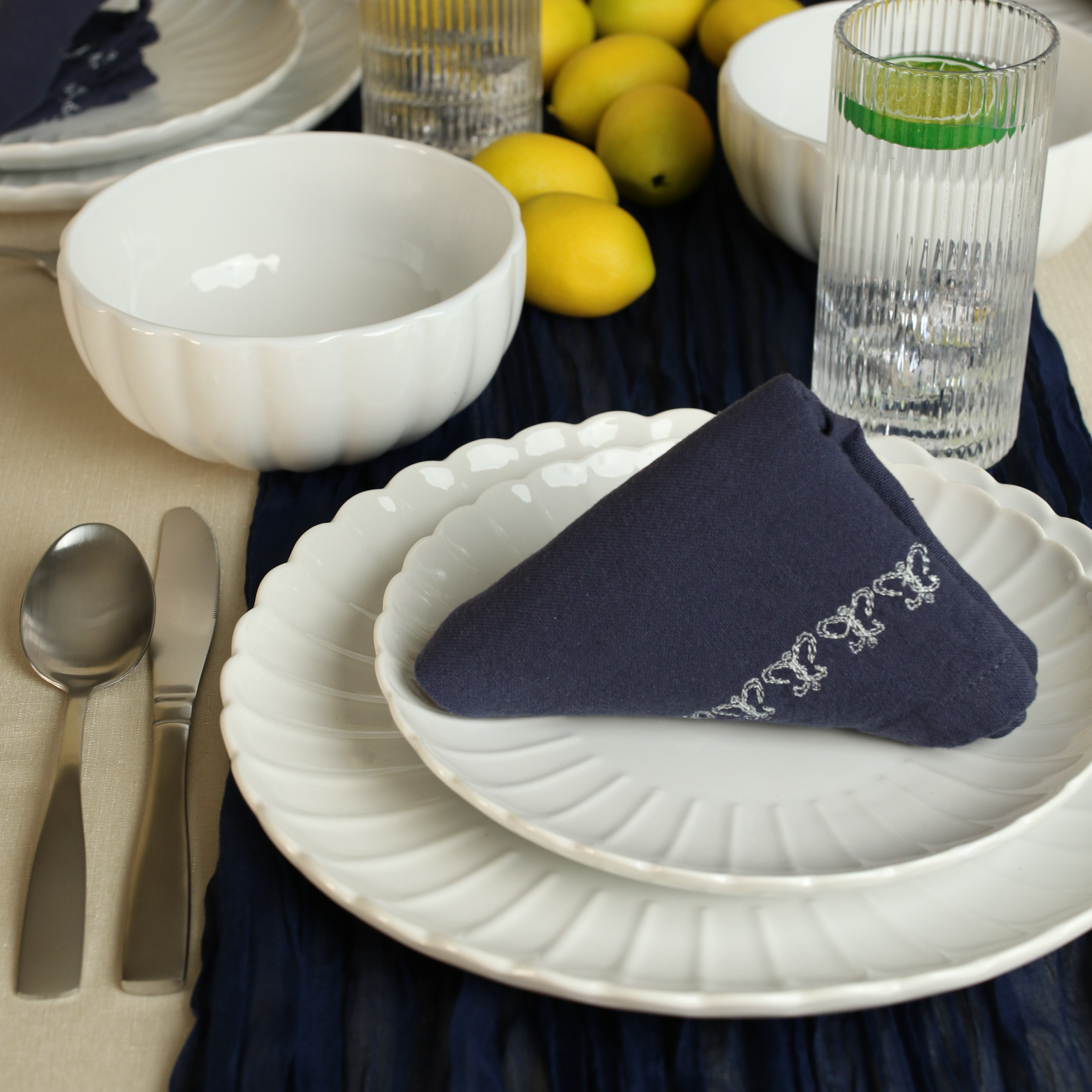 BIA Cordon Bleu Petal Dinnerware - Thumbnail 2