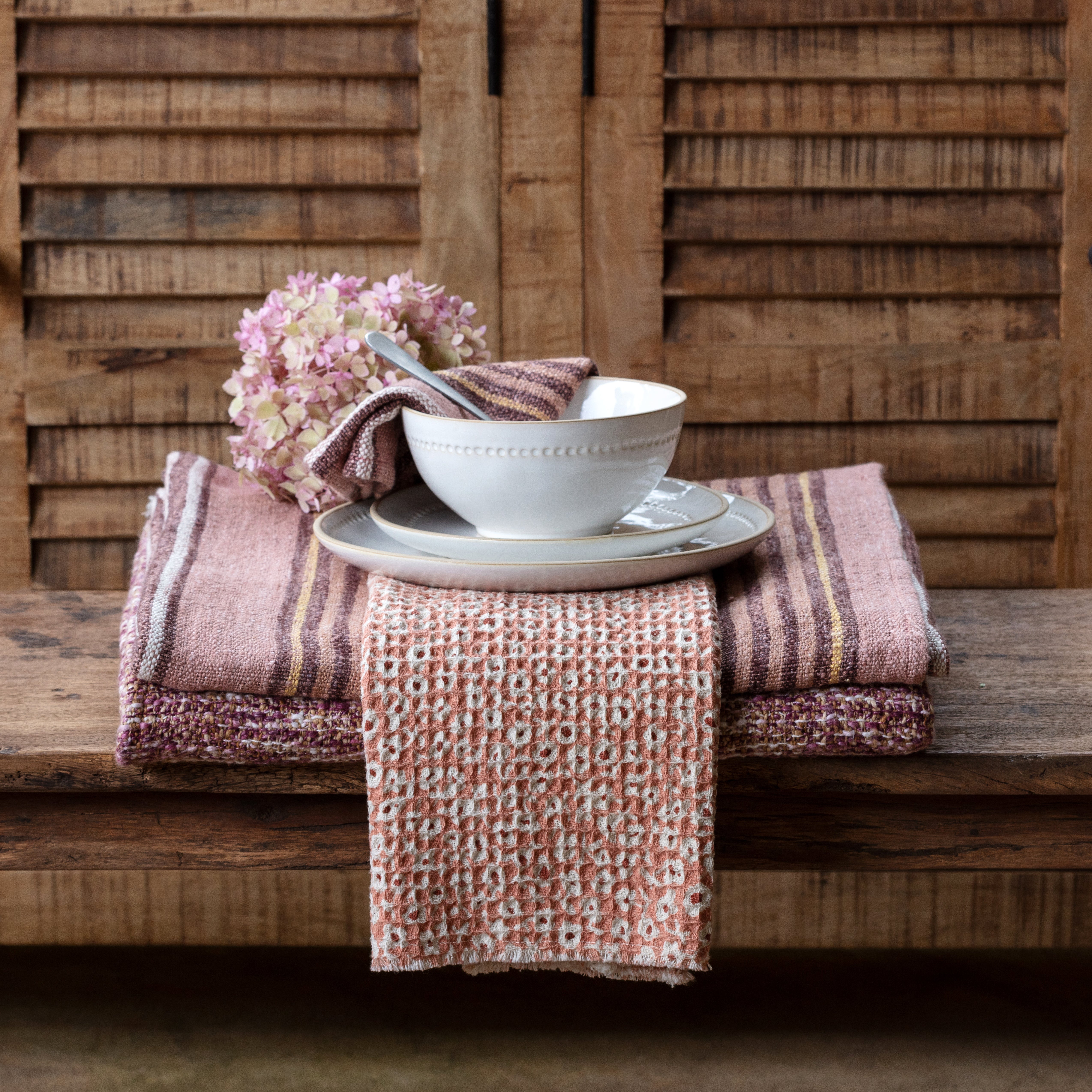Hollyhock Nubby Throw Blanket