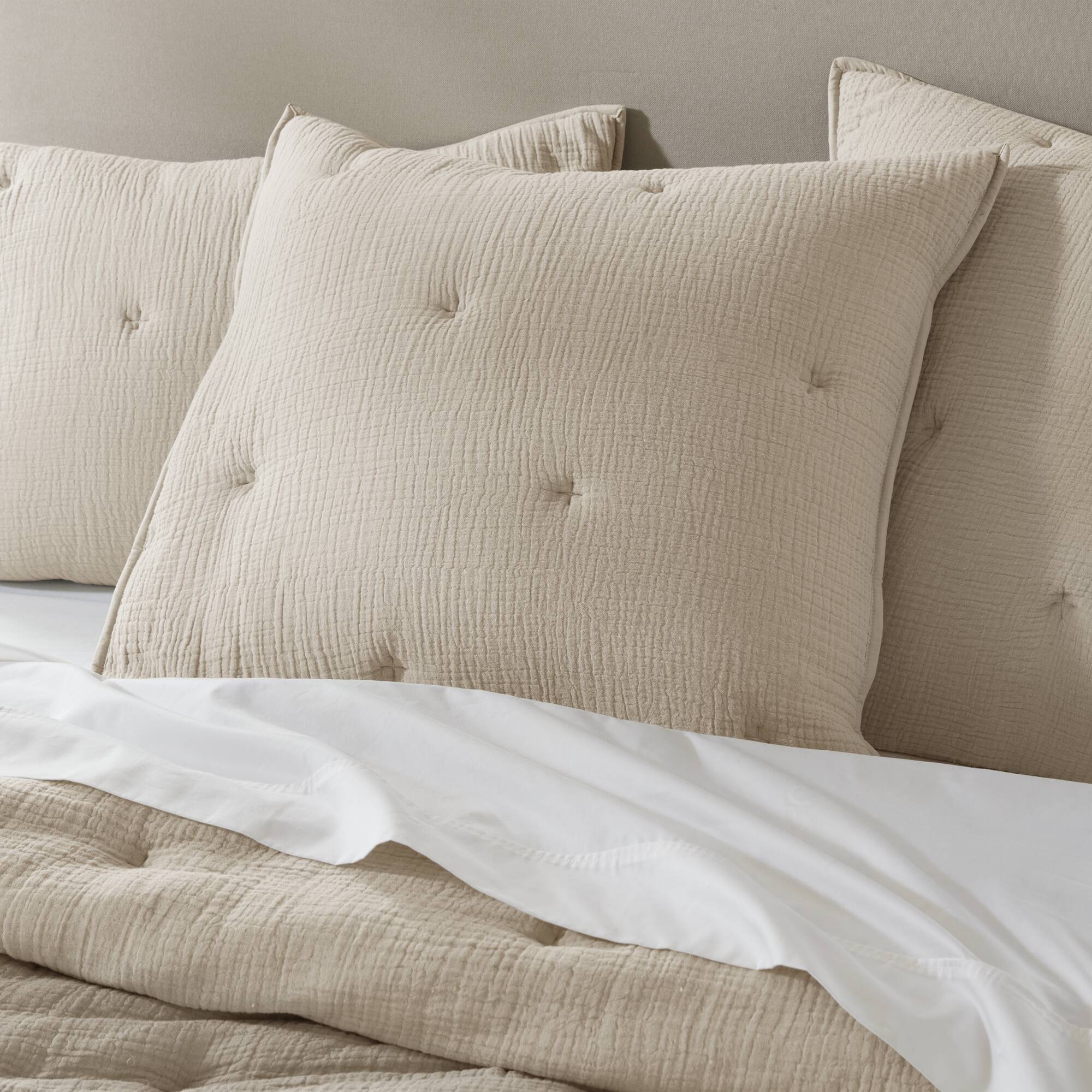 3 Piece Cotton Gauze Embroidered Quilt Set
