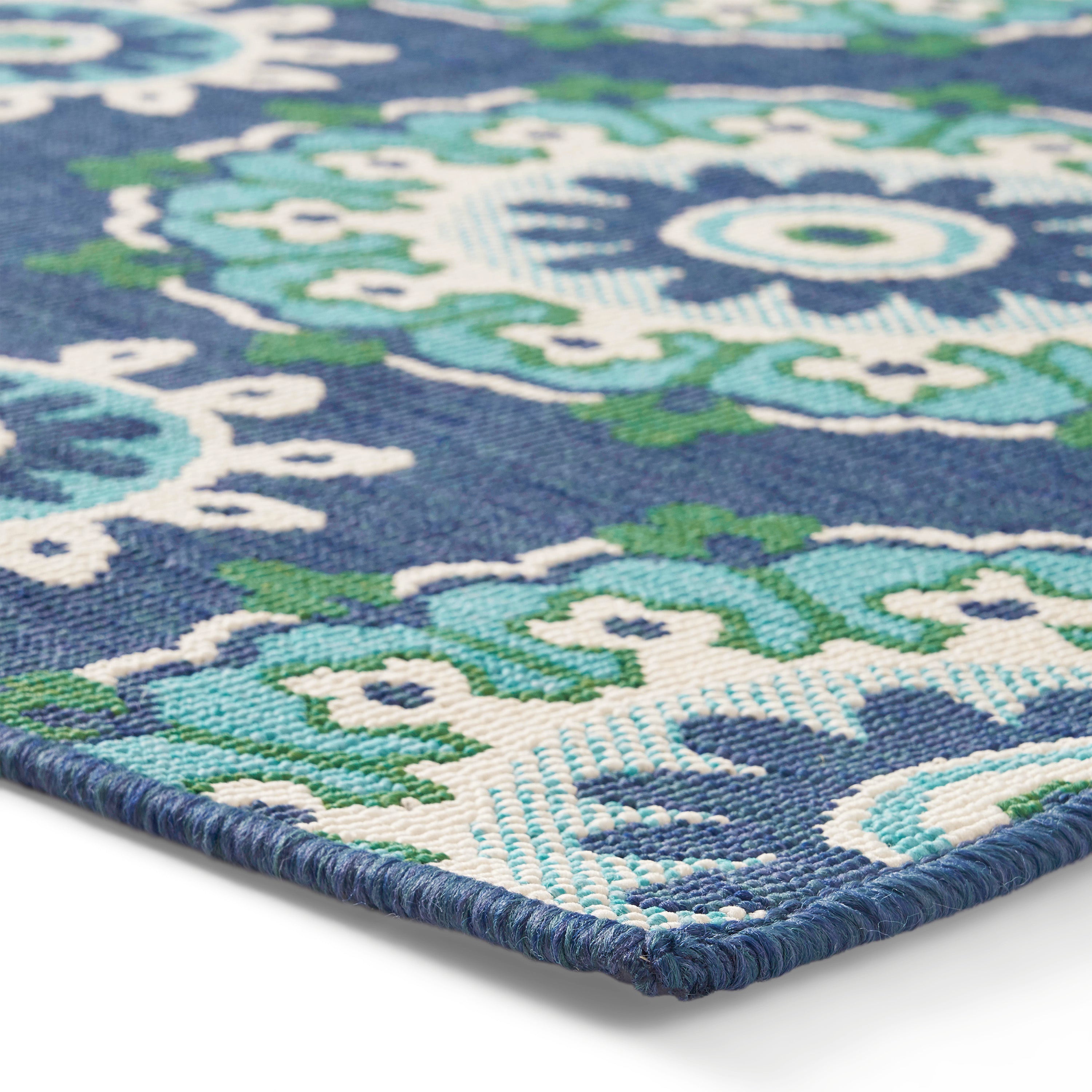 84"x63" Outdoor Rug with Loop Pile Texture