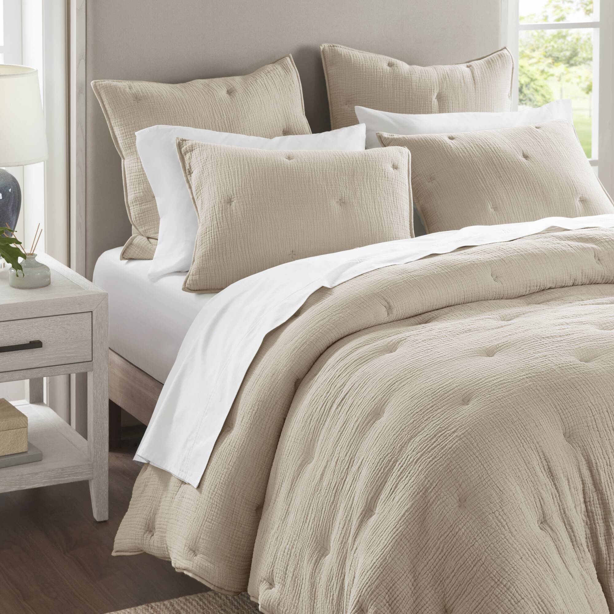 3 Piece Cotton Gauze Embroidered Quilt Set