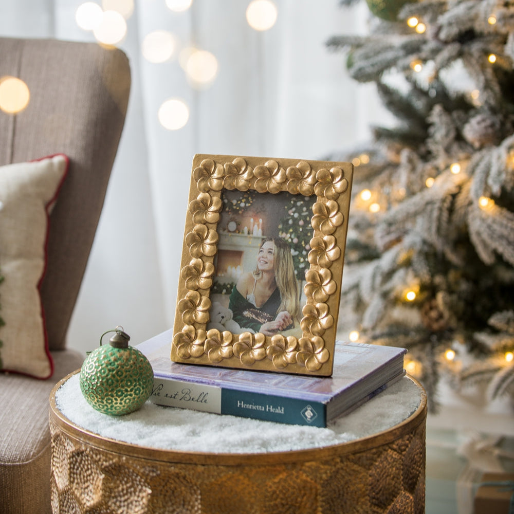 Aqueduct Photo Frame with Flower Design